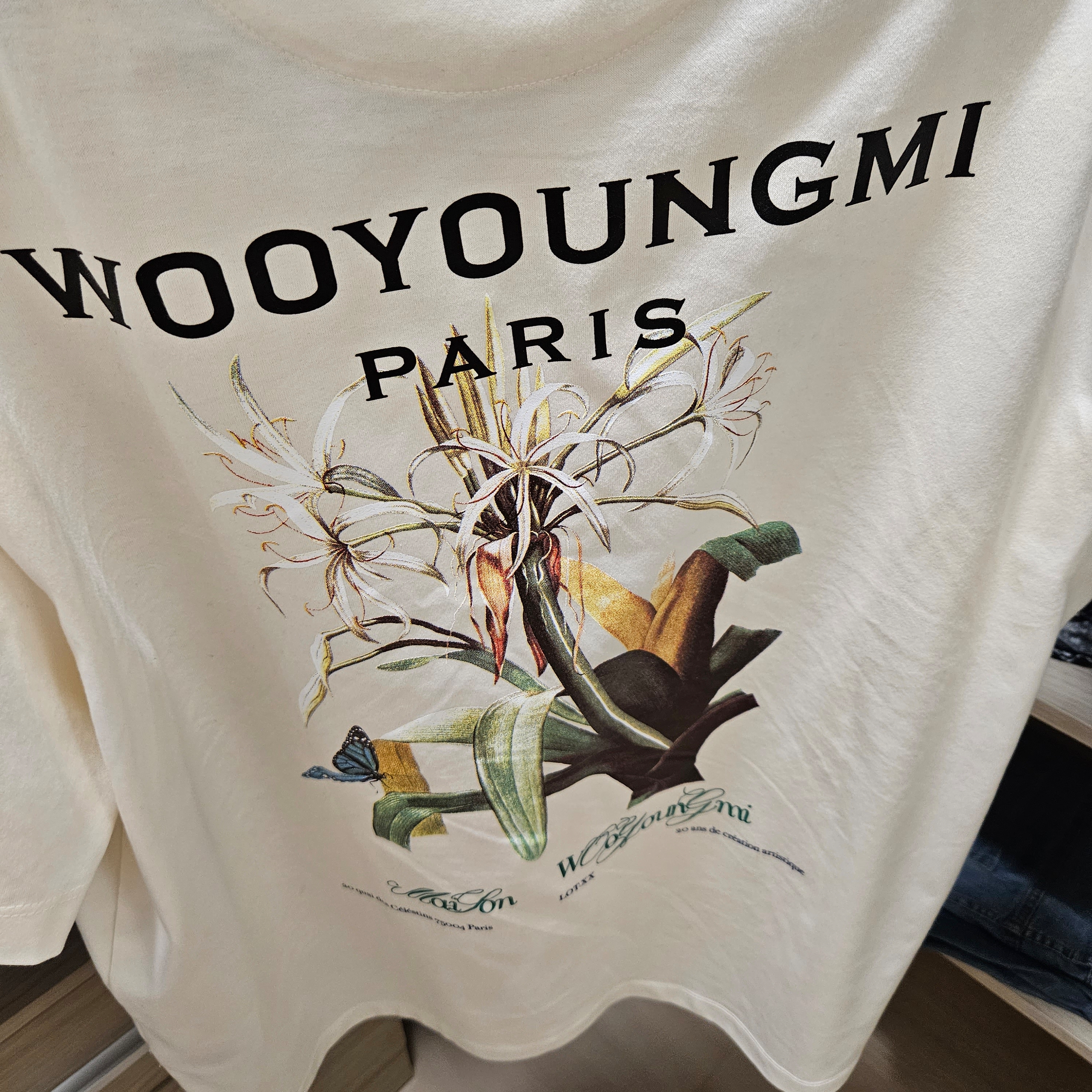 Wooyoungmi Flower Print Back Logo T-Shirt Ivory - 23SS 착용 스타일