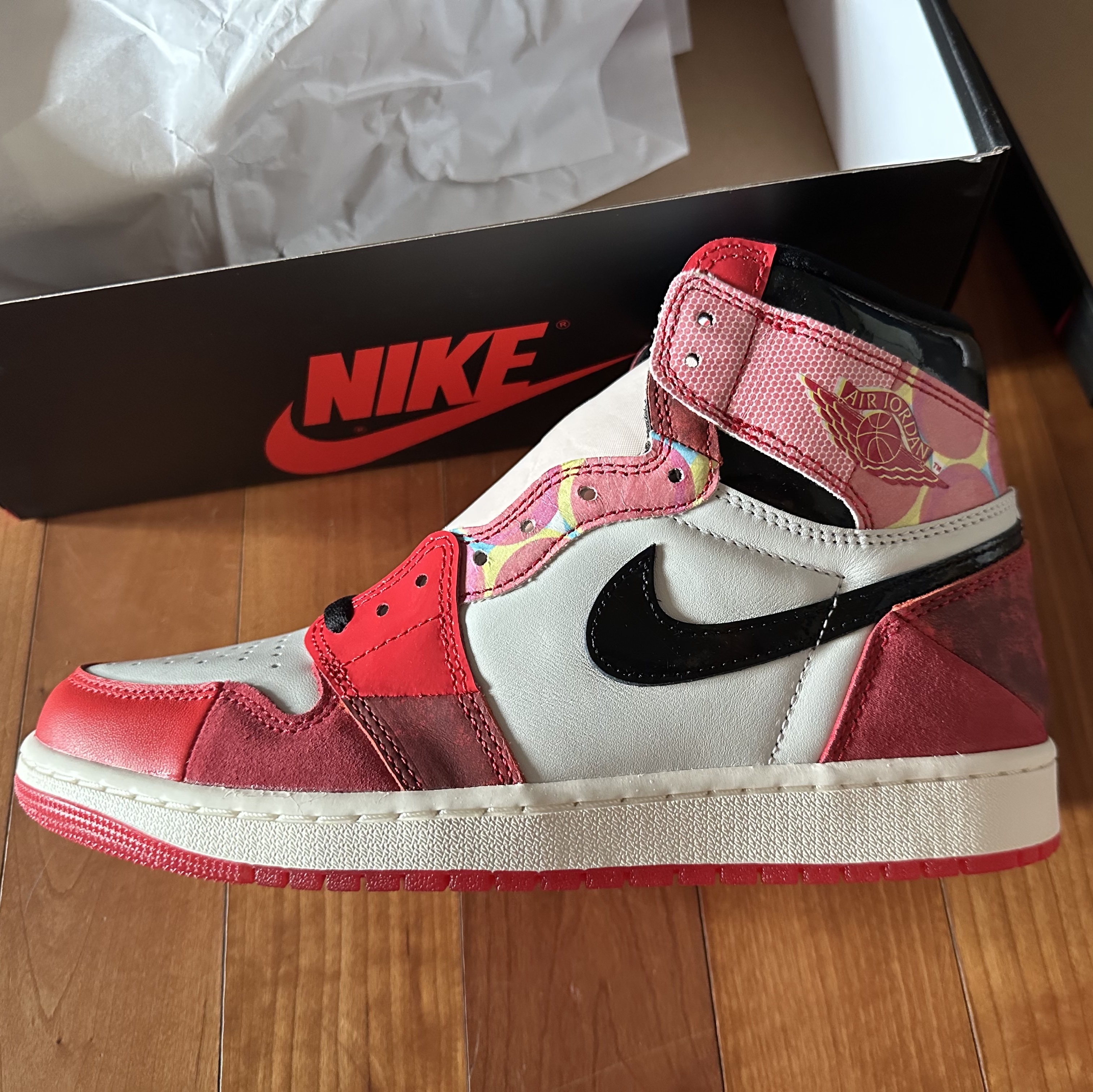 Jordan 1 Retro High Spider-Man Next Chapter 착용 스타일 - 3
