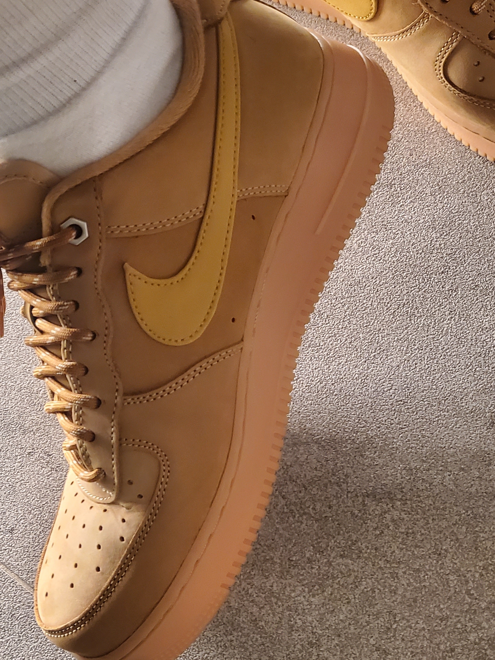 Nike Air Force 1 '07 WB Flax 착용 스타일 - 2