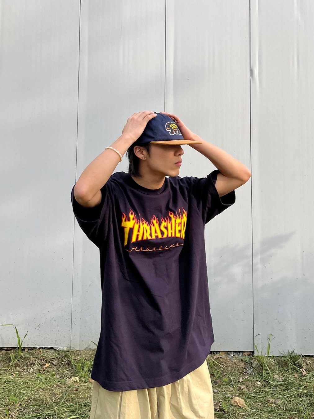 Thrasher Flame T-Shirts Black 착용 스타일 - 2