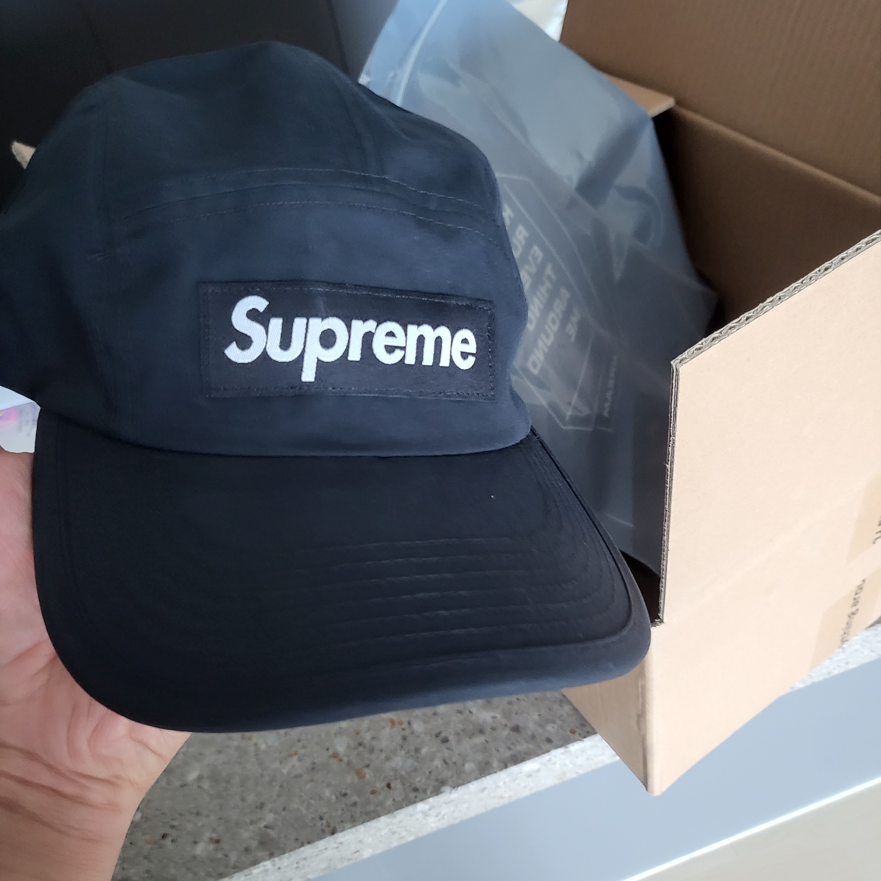 Supreme Ventile Camp Cap Black - 22FW 착용 스타일