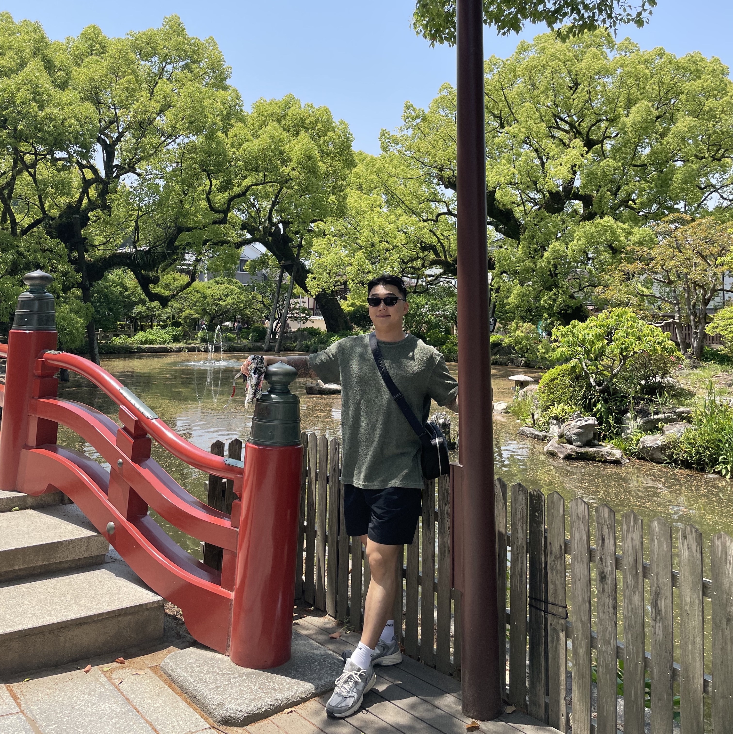 IAB Studio Towel T-Shirt Deep Green, Nike NRG ACG Trail Shorts Black Dark Smoke Grey - Asia 착용 스타일