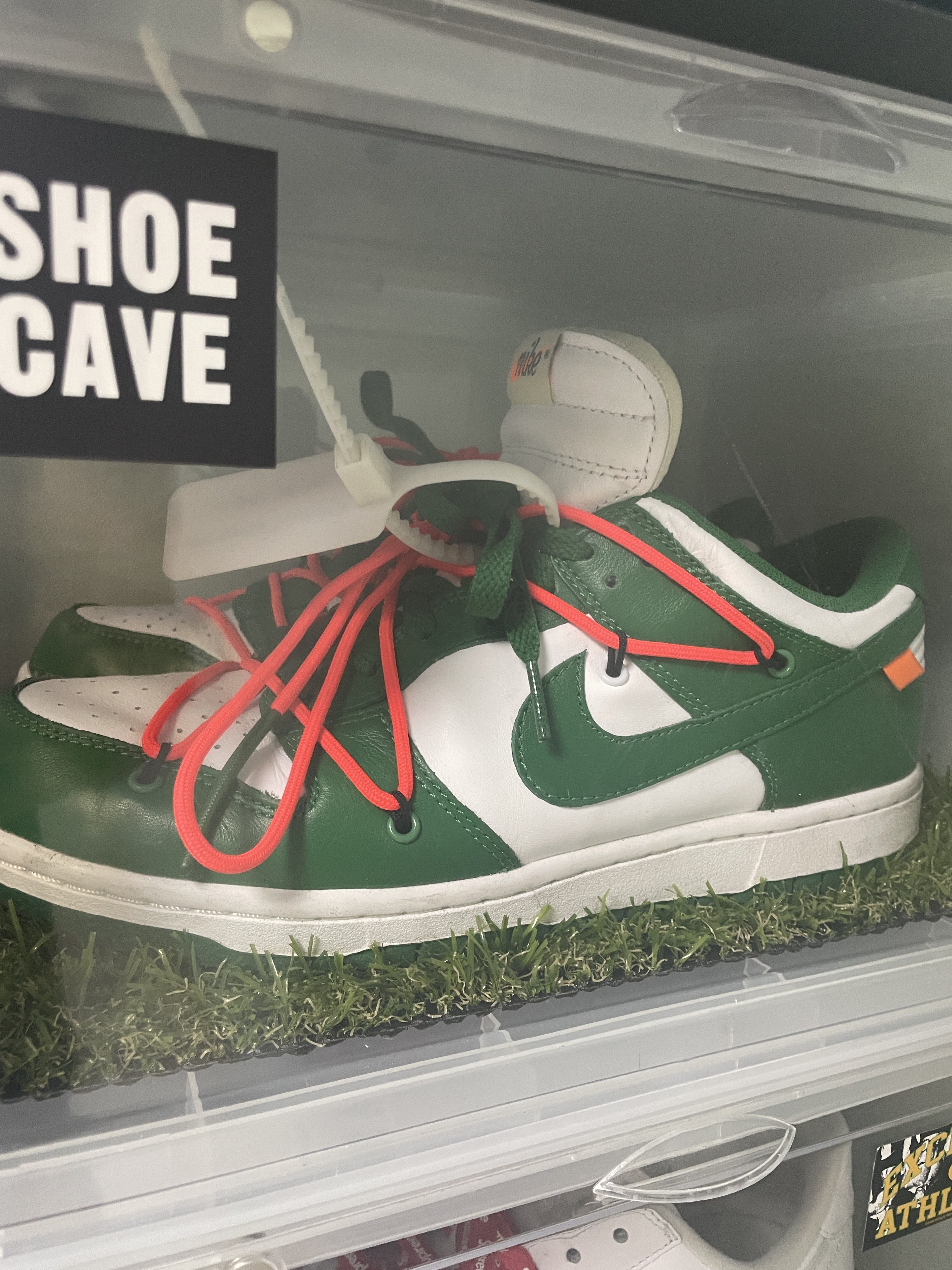 Nike x Off-White Dunk Low Pine Green 착용 스타일