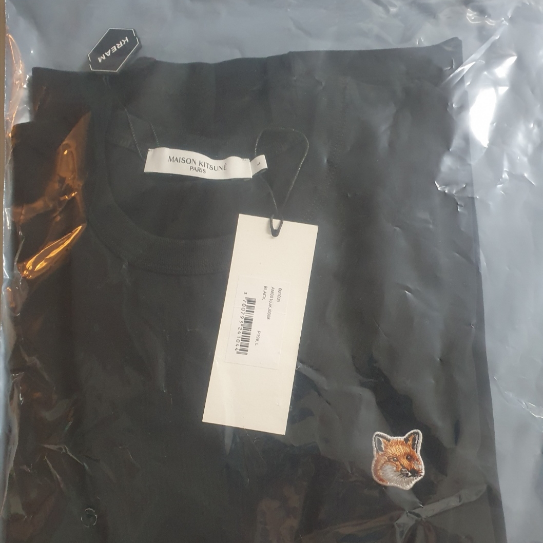 Maison Kitsune Fox Head Patch Classic T-Shirt Black 착용 스타일