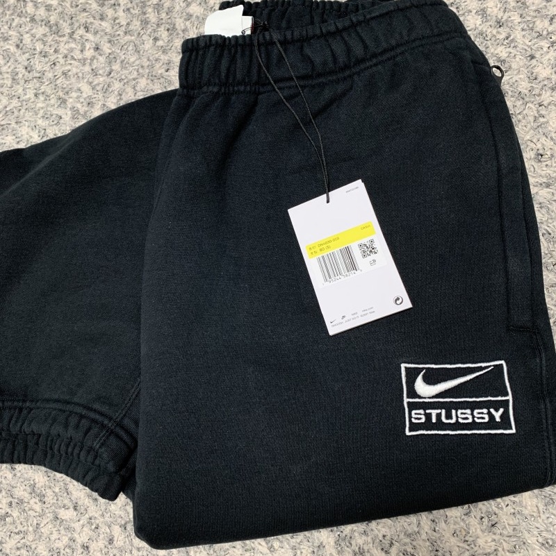 Nike x Stussy NRG RA Washed Fleece Pants Black (DN4030-010) 착용 스타일