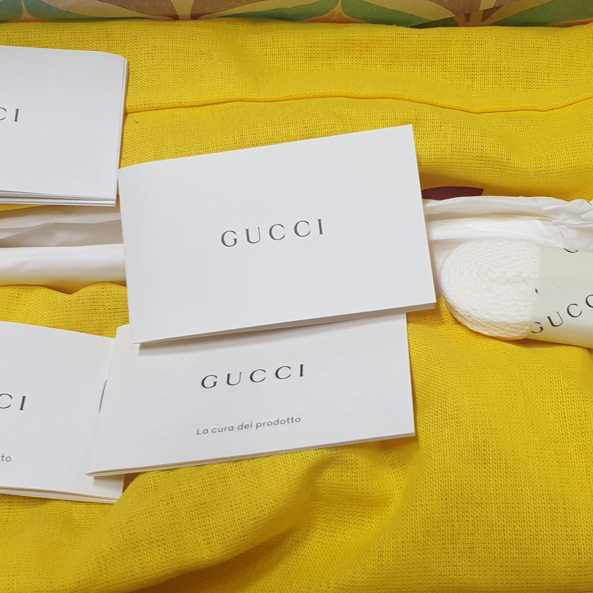Gucci x Adidas Gazelle Sneakers Light Blue 착용 스타일 - 2