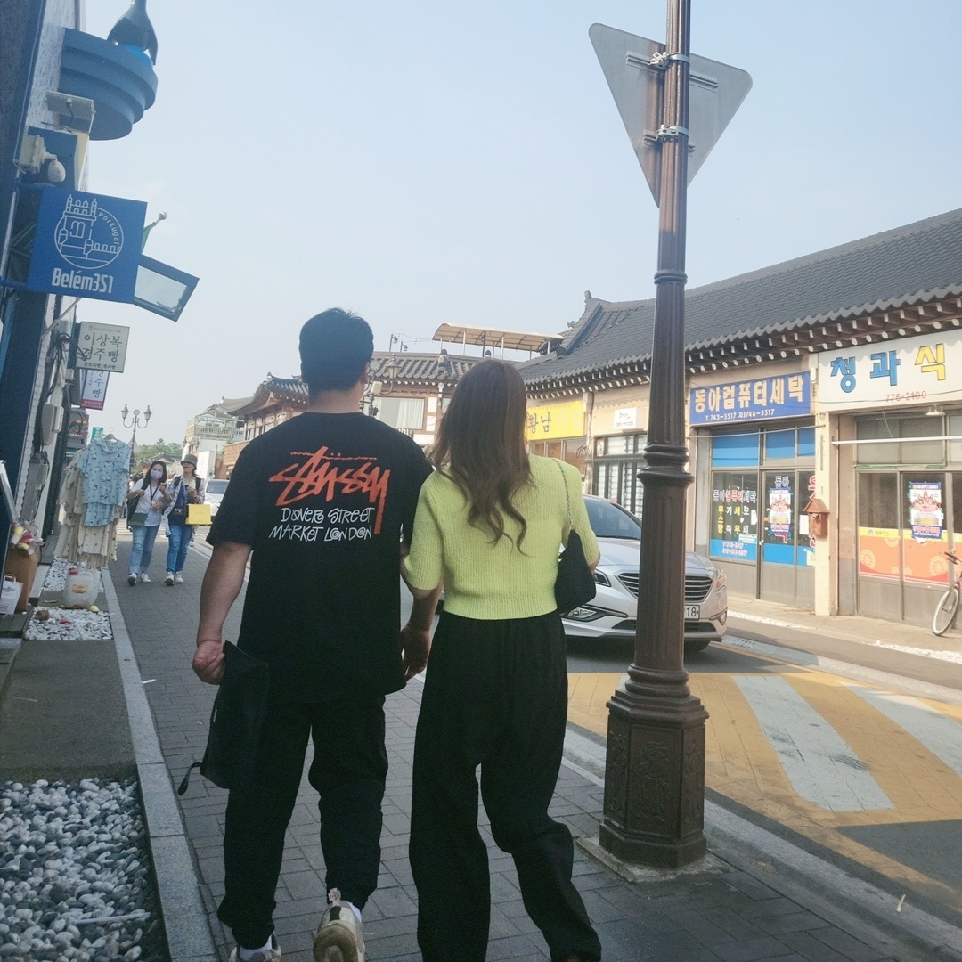 Nike x Stussy International Beach Crew T-Shirt Black - Asia, Nike x Travis Scott Air Max 270 React Cactus Trails 착용 스타일