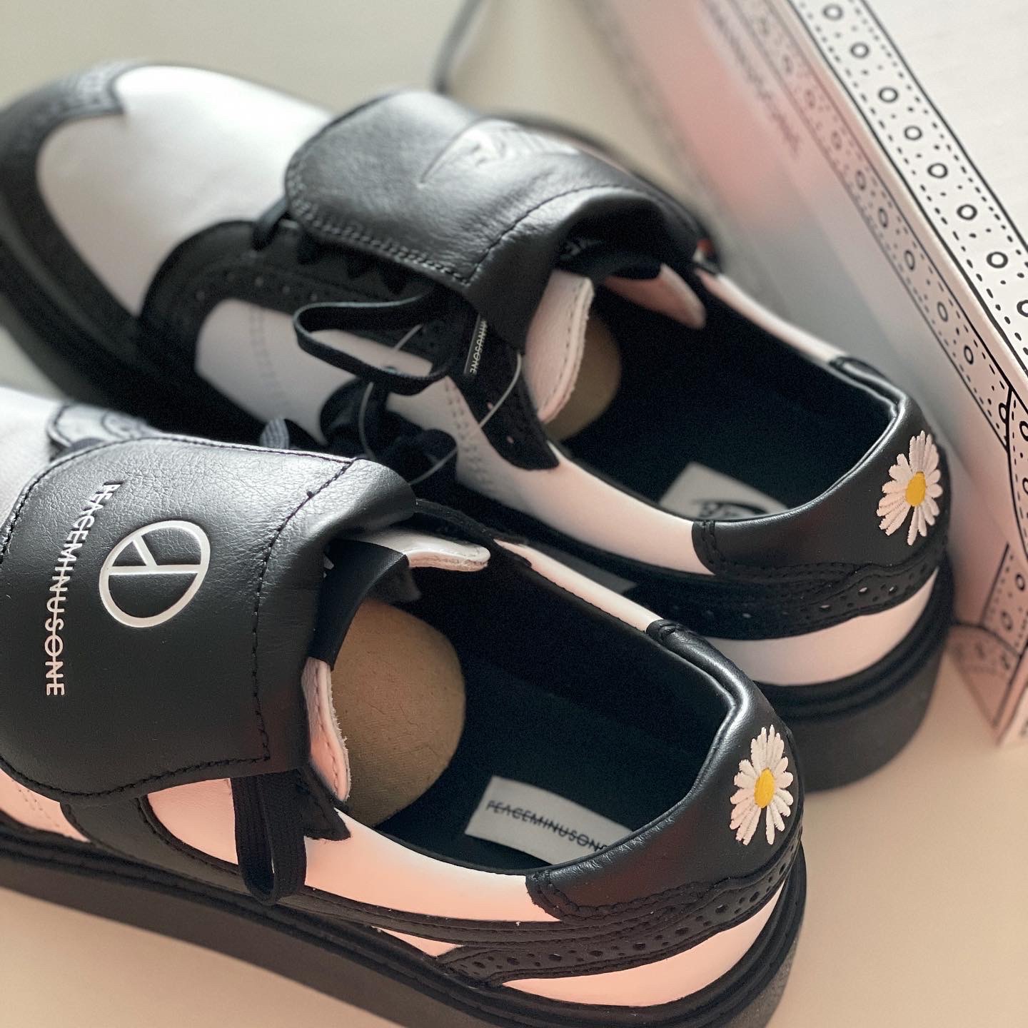 Nike x Peaceminusone Kwondo1 Black and White 착용 스타일 - 1