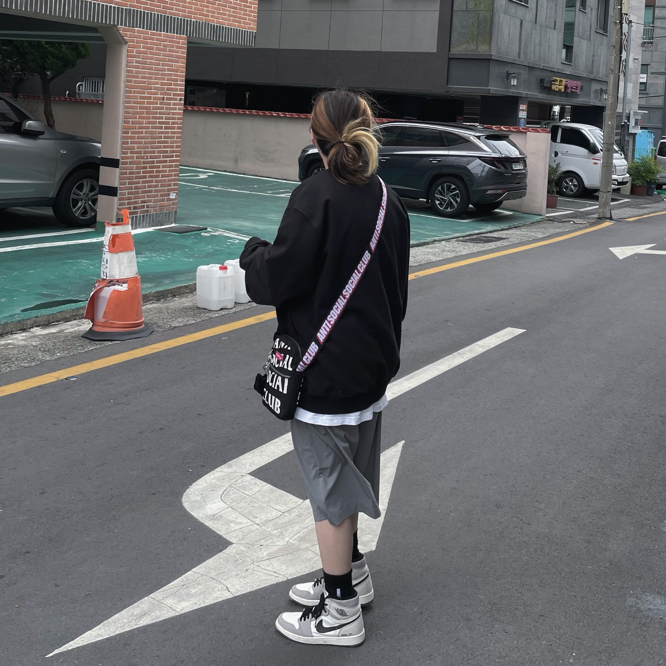 조던 1 엘리먼트 고어텍스 세일 착용 스타일