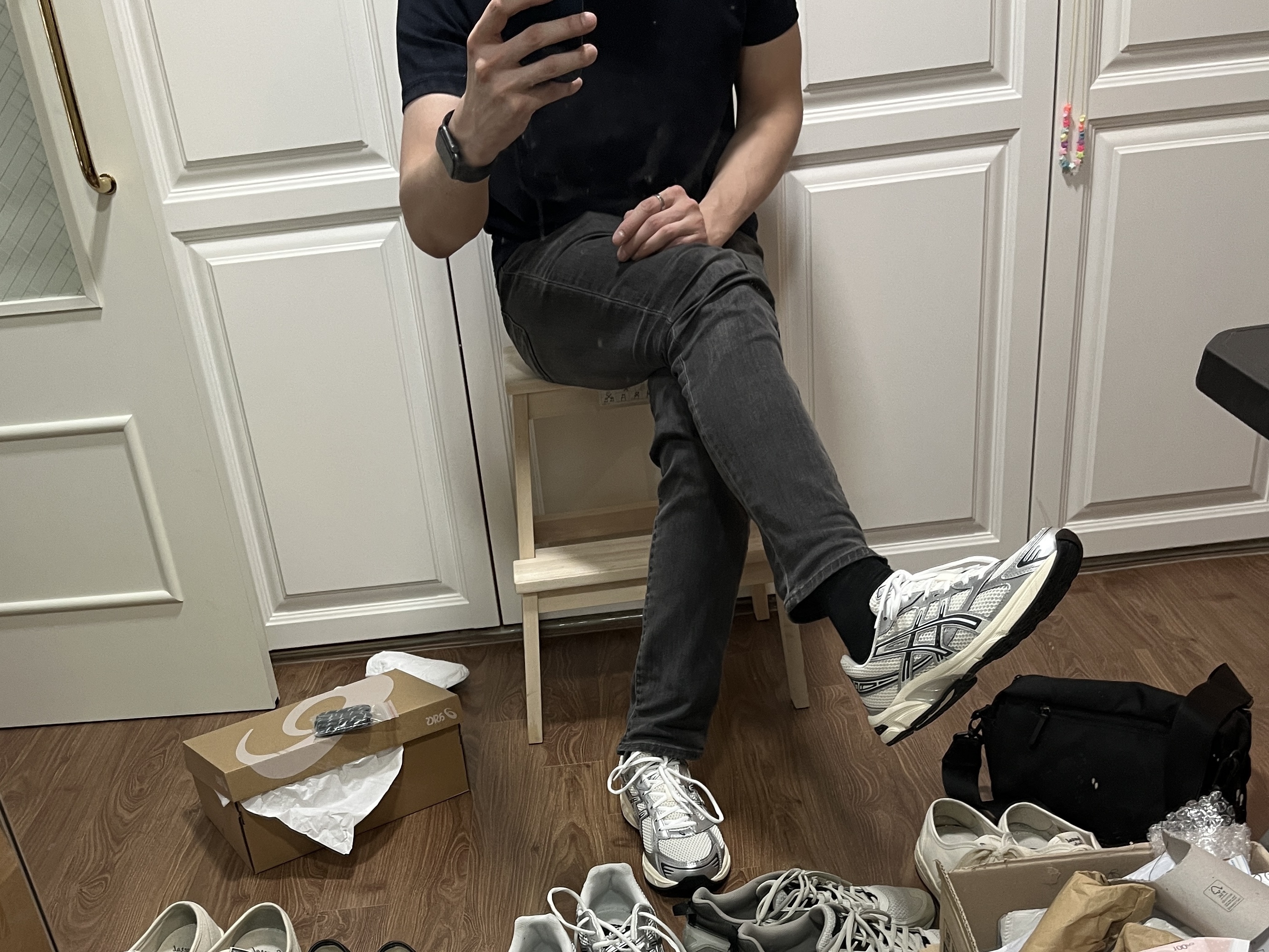 Asics x Kith Gel-1130 Cream Scarab 착용 스타일