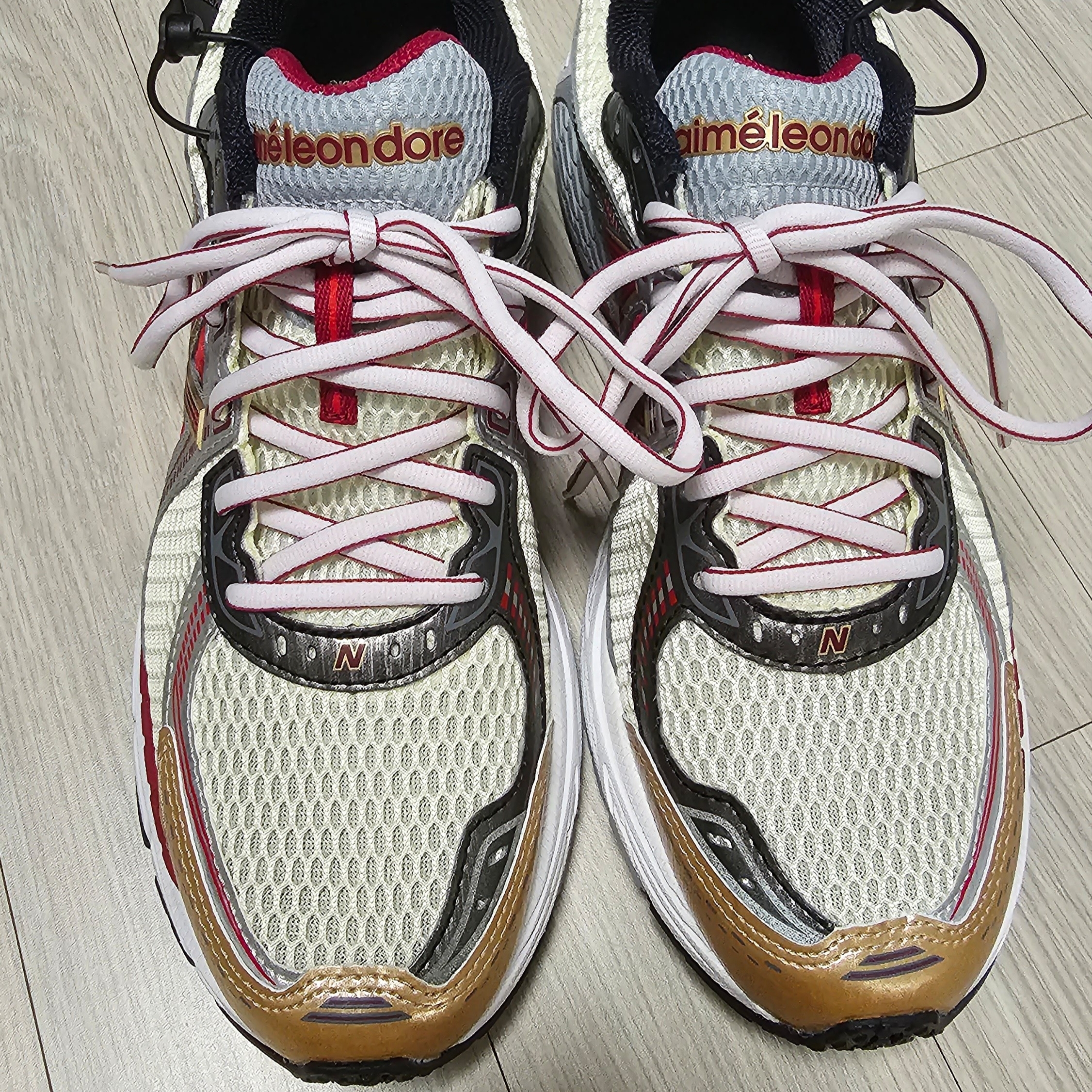 New Balance x Aime Leon Dore 860v2 Red 착용 스타일 - 1