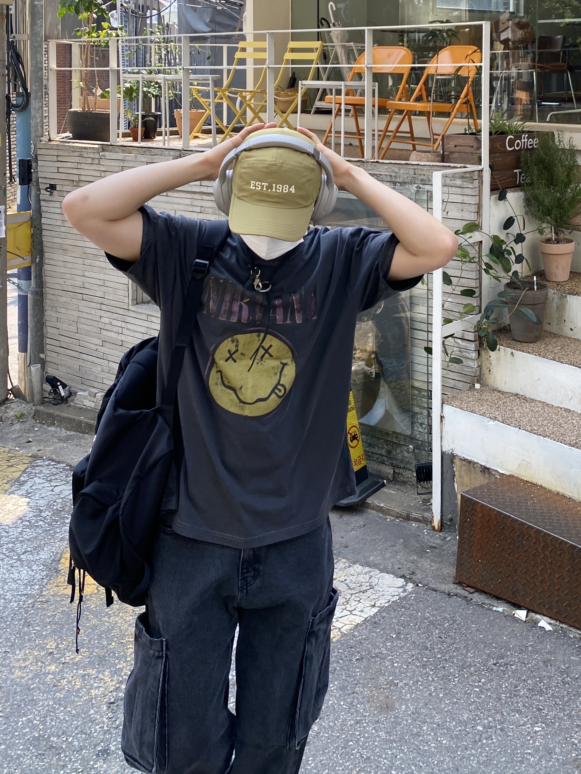 Sony WH-1000XM4 Platinum Silver (Korean Ver.), Nike x Supreme Air Force 1 Low Flax 착용 스타일 - 5