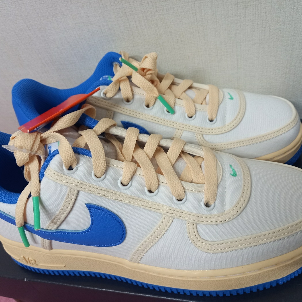 (W) Nike Air Force 1 '07 Sail Medium Blue 착용 스타일 - 2