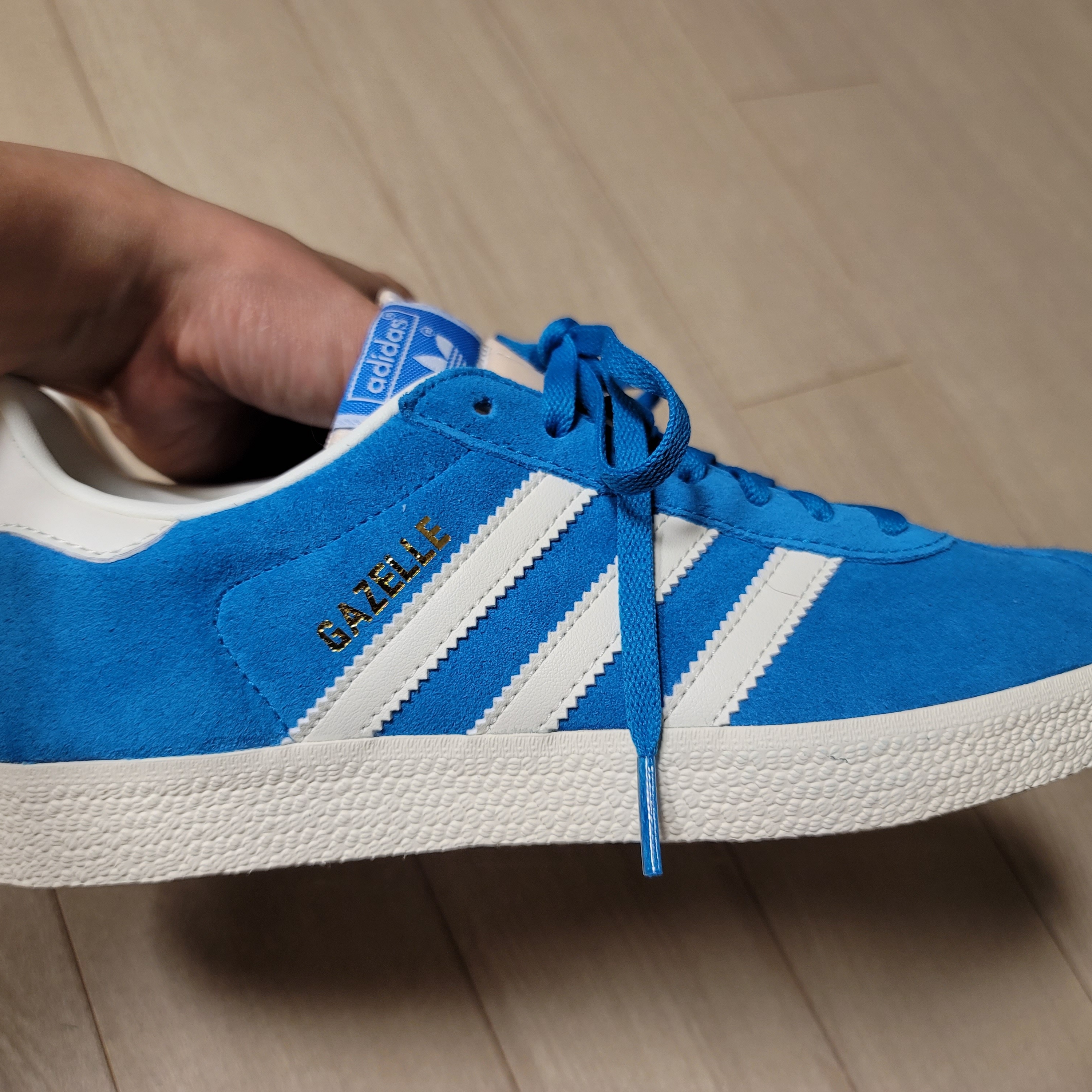 Adidas Gazelle Bold Aqua Off White 착용 스타일 - 1