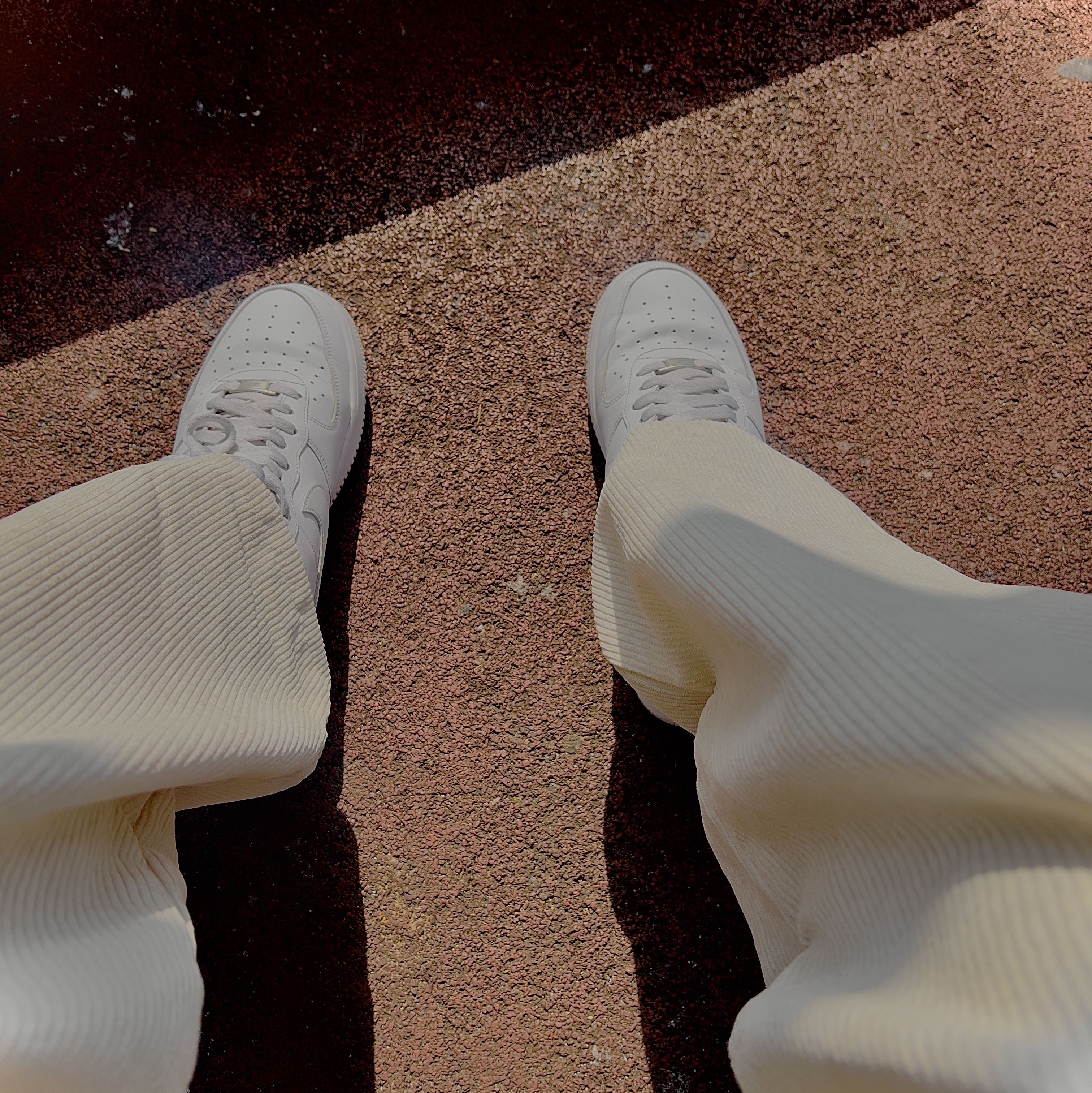 Nike Air Force 1 '07 Low White 착용 스타일 - 1