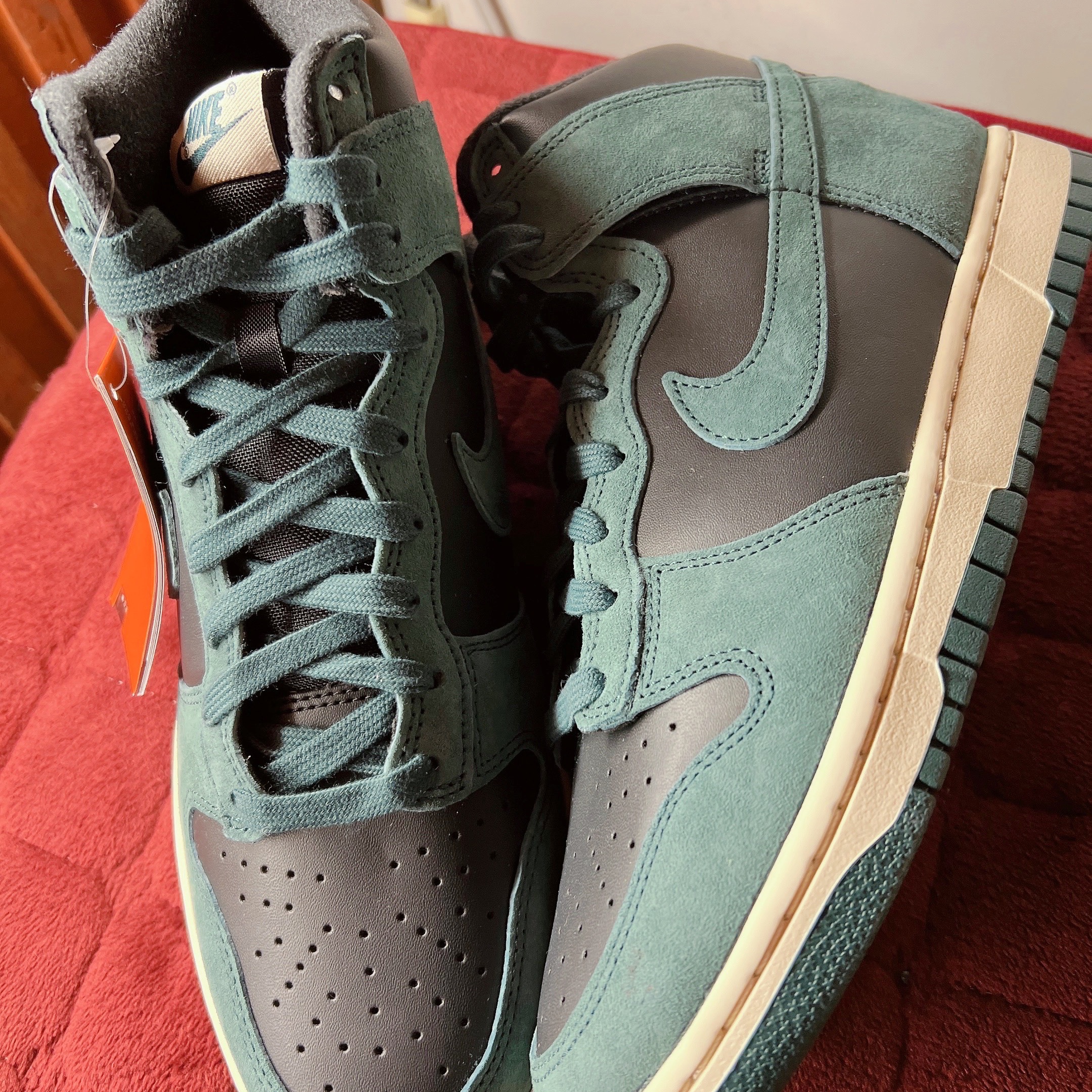 Marshall Major IV Black (Korean Ver.), Nike Dunk High Retro PRM Faded Spruce 착용 스타일 - 2