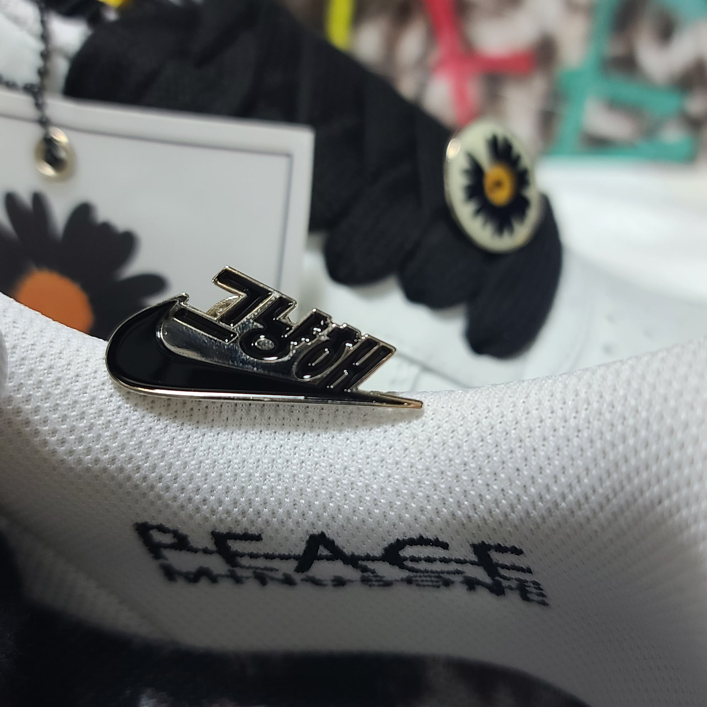 Nike x Peaceminusone Air Force 1 Low Para-Noise 2.0 착용 스타일 - 2