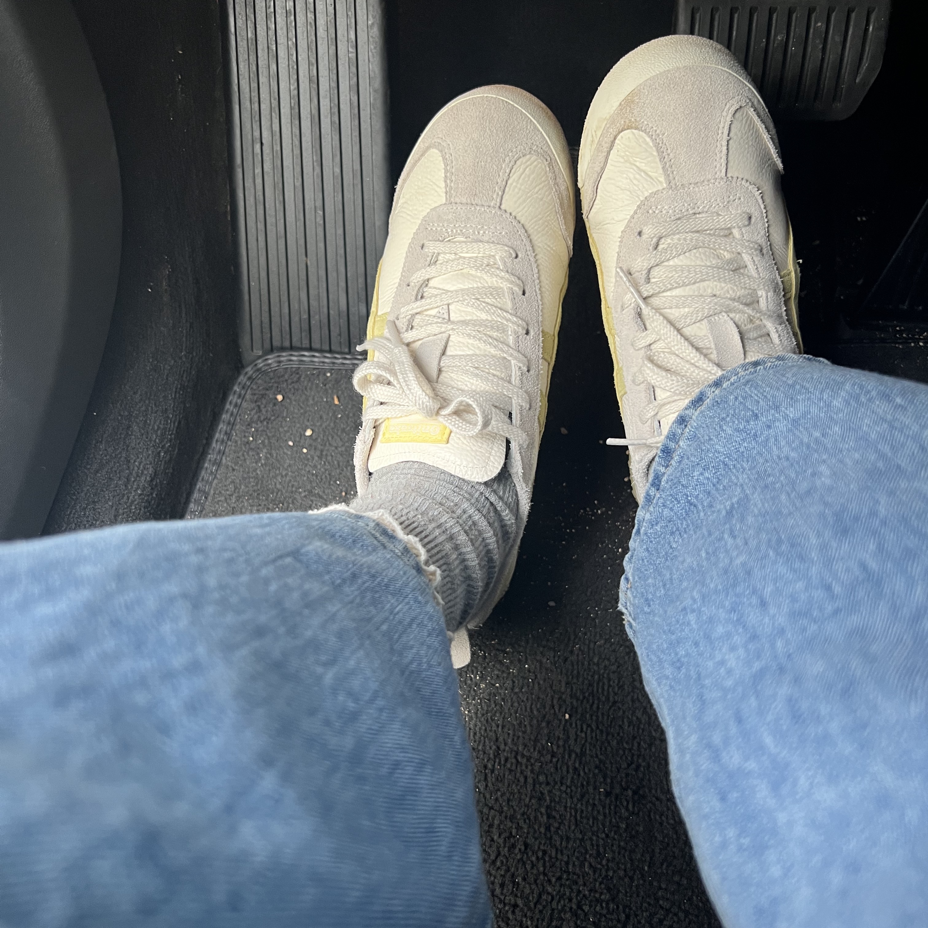Onitsuka Tiger Mexico 66 Vintage Cream Acid Yellow 착용 스타일