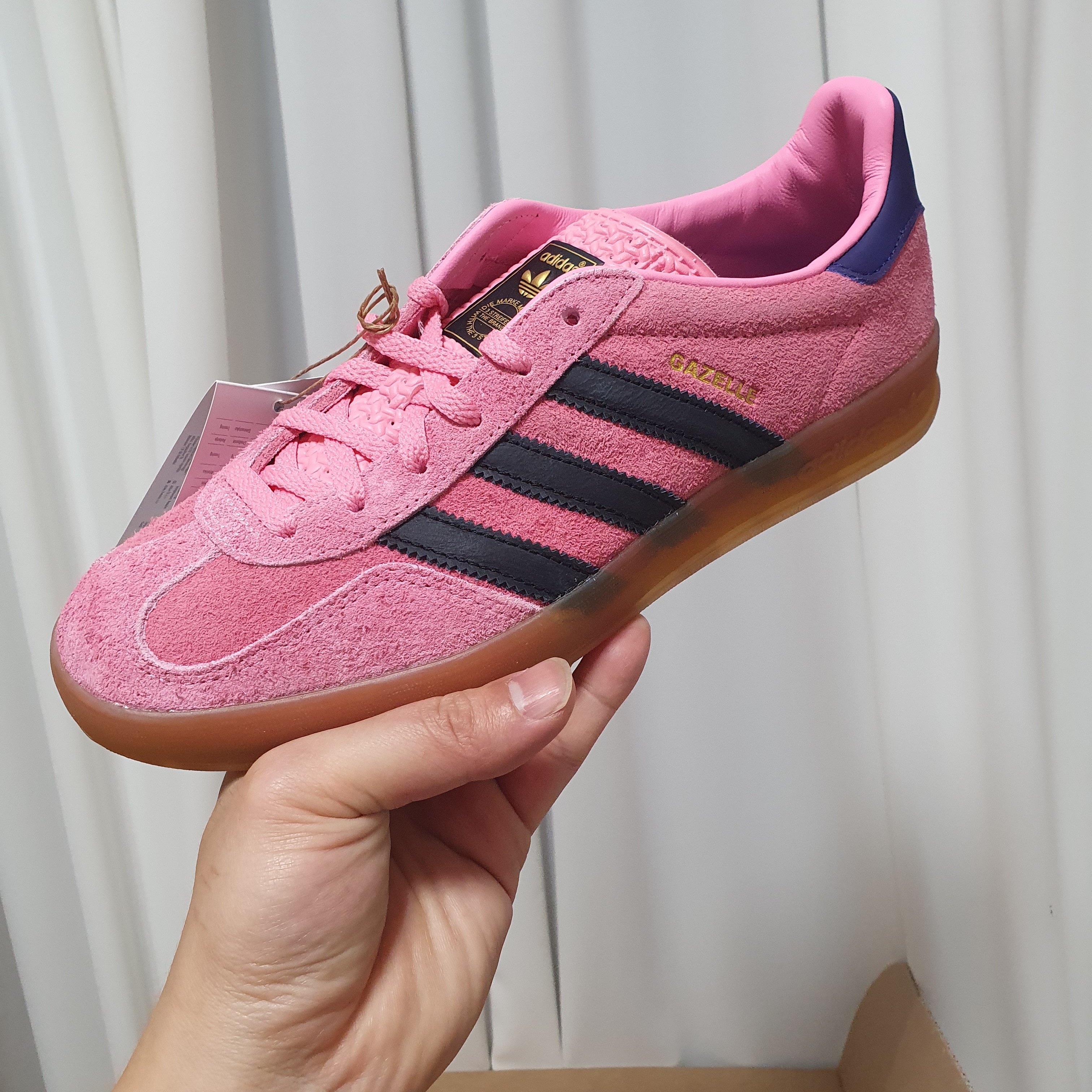 (W) Adidas Gazelle Indoor Bliss Pink 착용 스타일 - 2