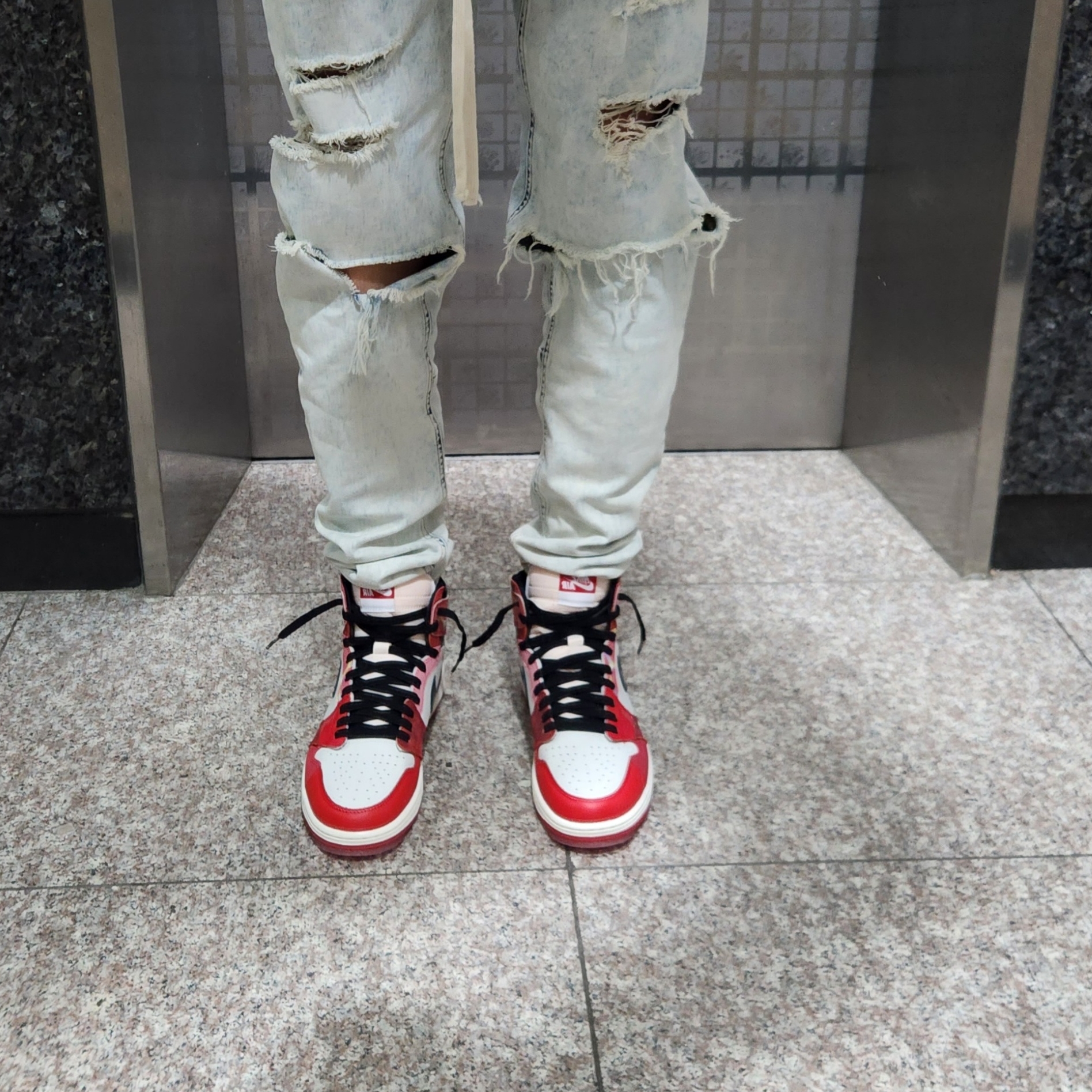 Jordan 1 Retro High Spider-Man Next Chapter 착용 스타일 - 1