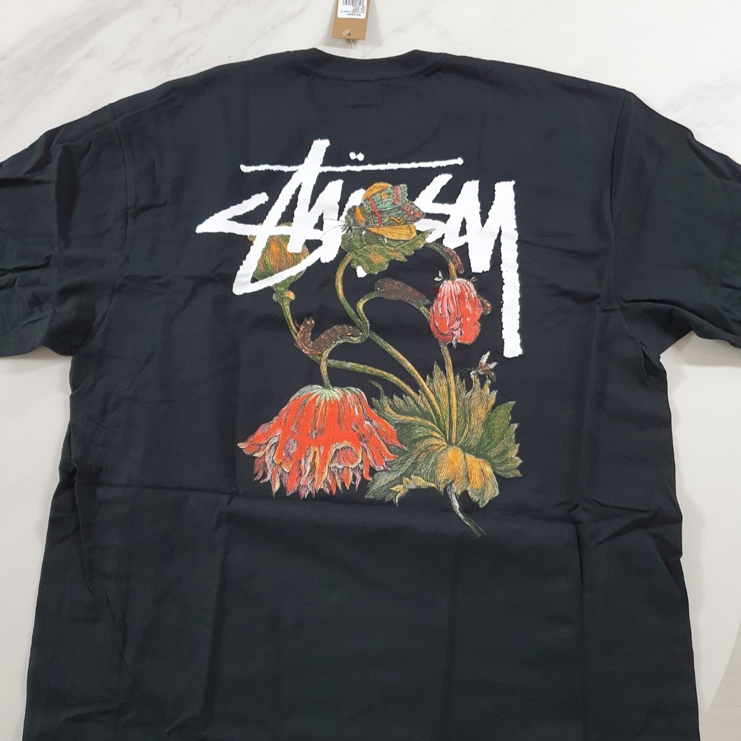 Stussy Withered Flower T-Shirt Black 착용 스타일