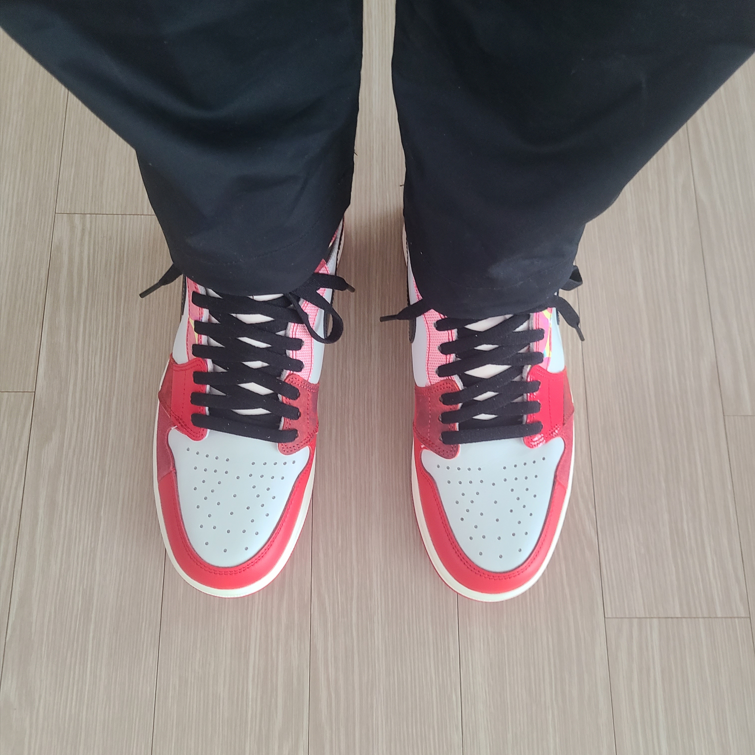 Jordan 1 Retro High Spider-Man Next Chapter 착용 스타일