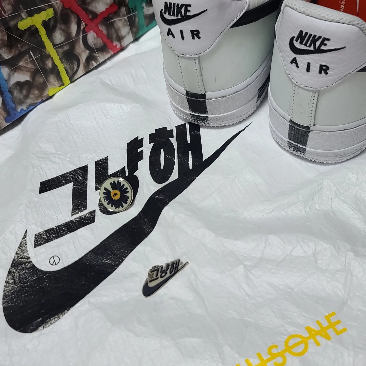 Nike x Peaceminusone Air Force 1 Low Para-Noise 2.0 착용 스타일 - 3