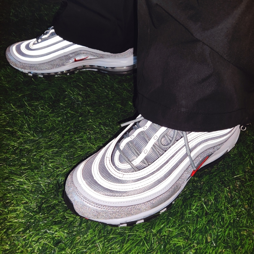 Nike Air Max 97 OG Silver Bullet 2022 착용 스타일 - 5