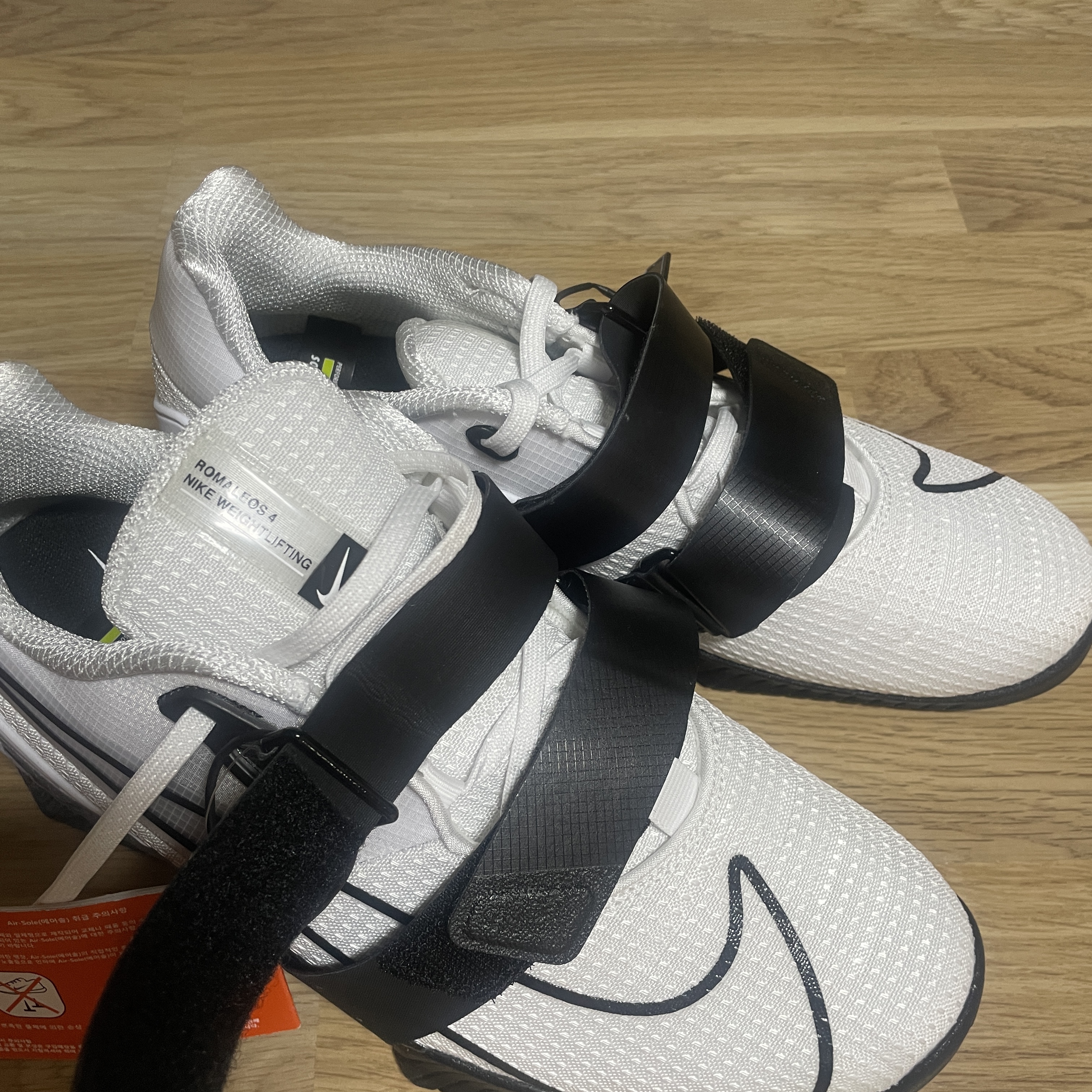 Nike Romaleos 4 White 착용 스타일