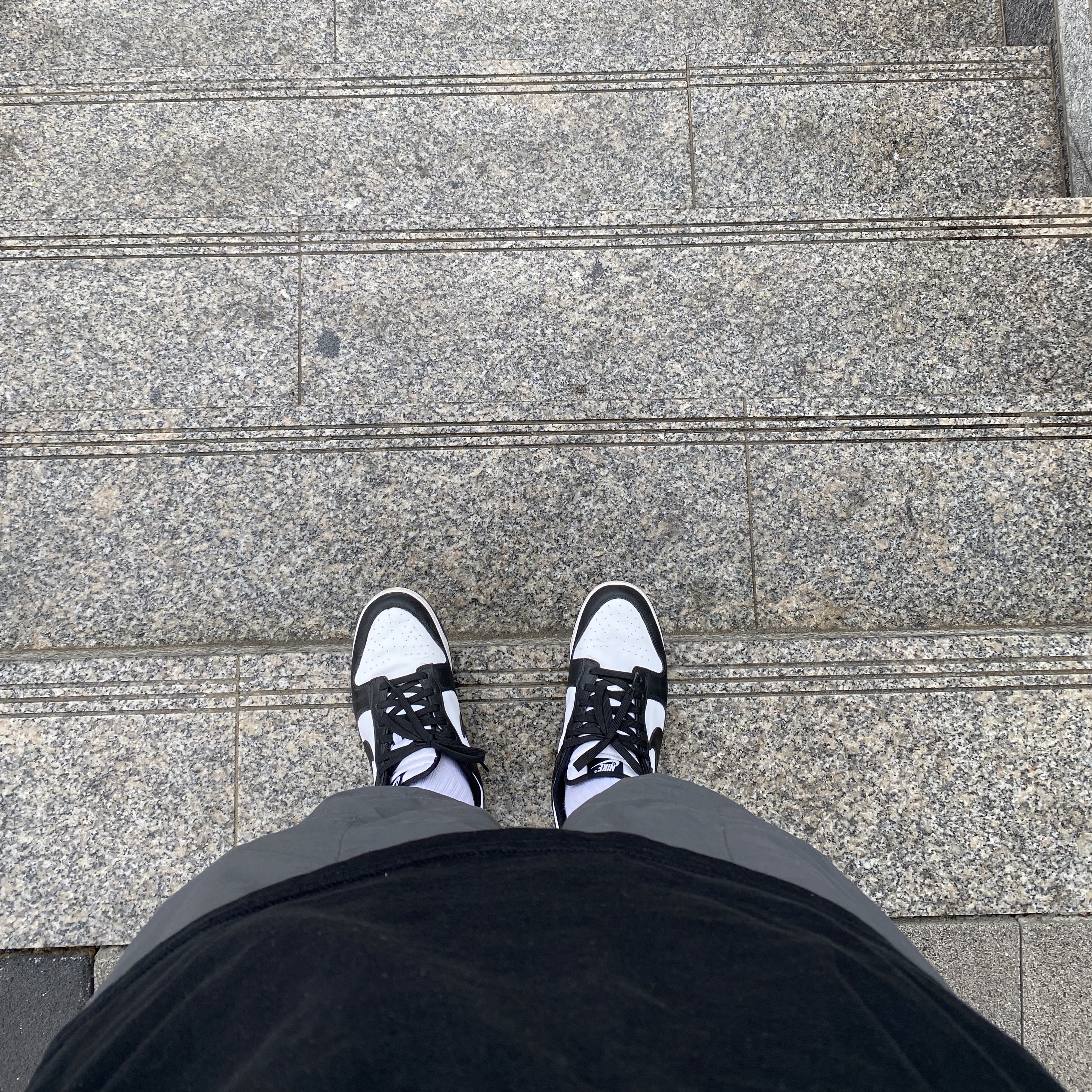 Nike Dunk Low Retro Black 착용 스타일