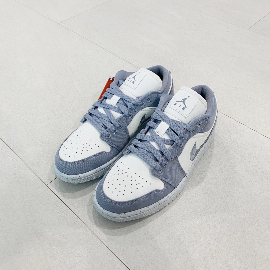 (W) Jordan 1 Low SE Light Steel Grey 착용 스타일 - 1
