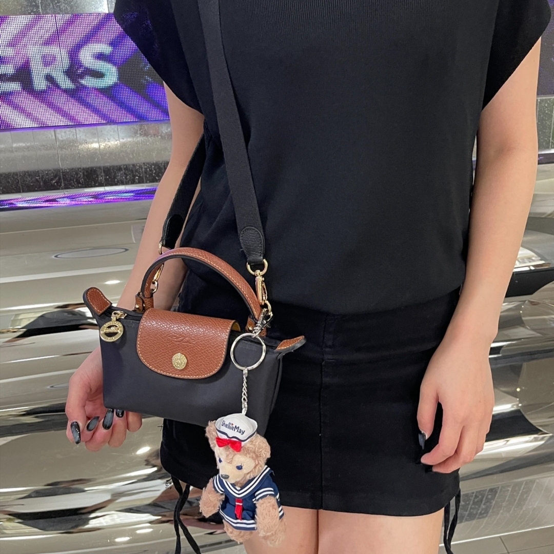 Longchamp Le Pliage Original Handle Pouch Black 착용 스타일