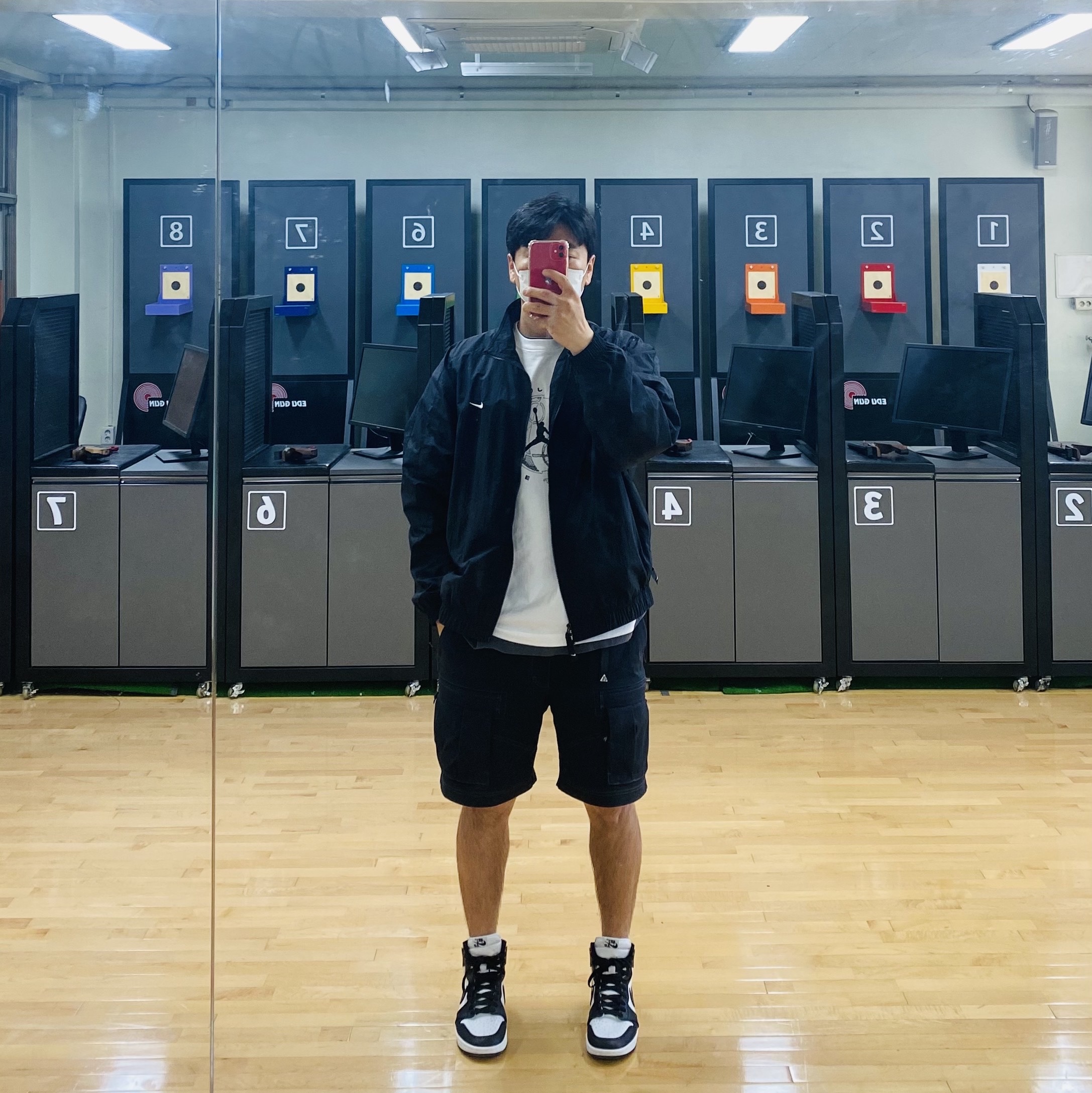 Jordan 1 High 85 Black White, Nike NRG Solo Swoosh Woven Track Jacket Black - Asia 착용 스타일