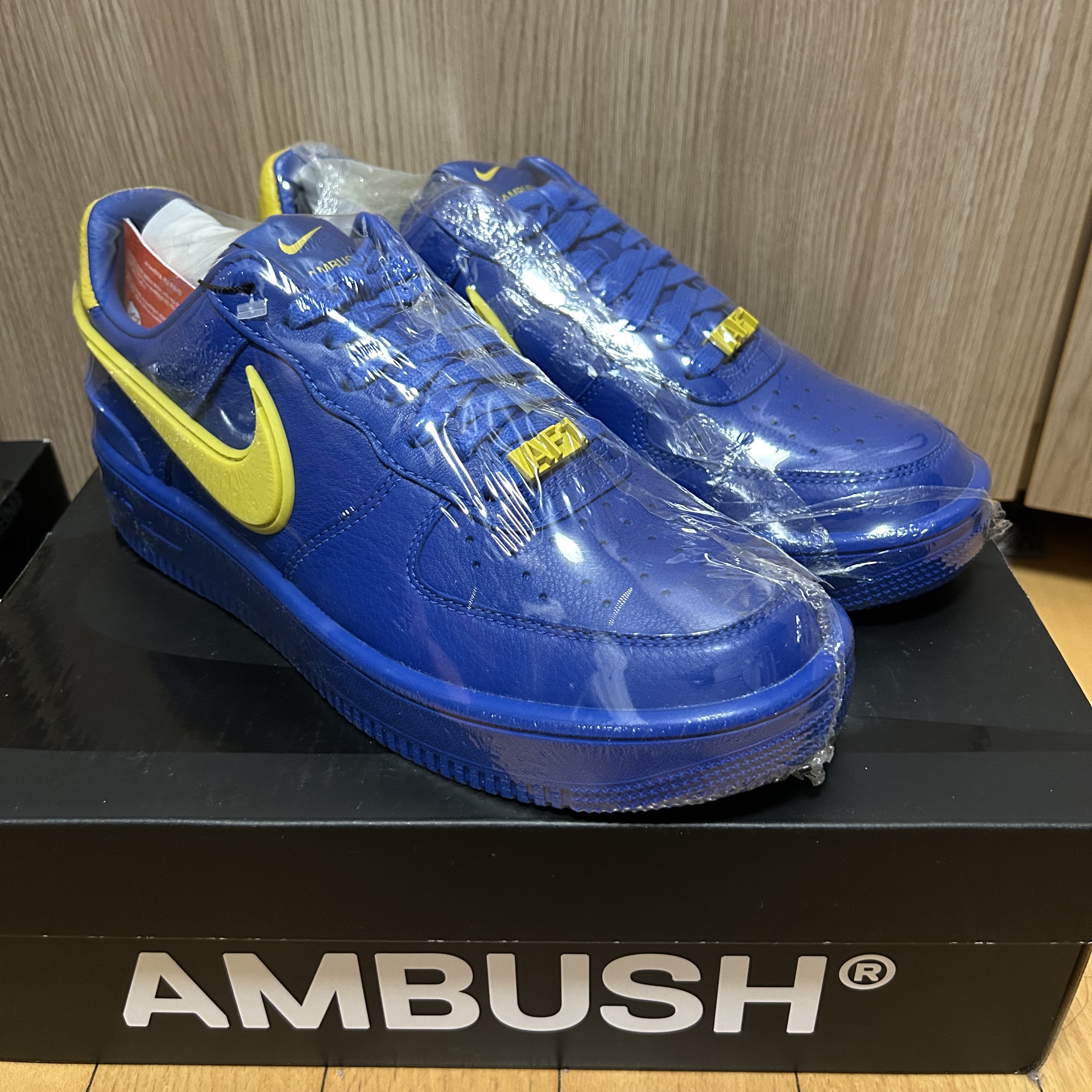 Nike x Ambush Air Force 1 Low SP Game Royal and Vivid Sulfur 착용 스타일