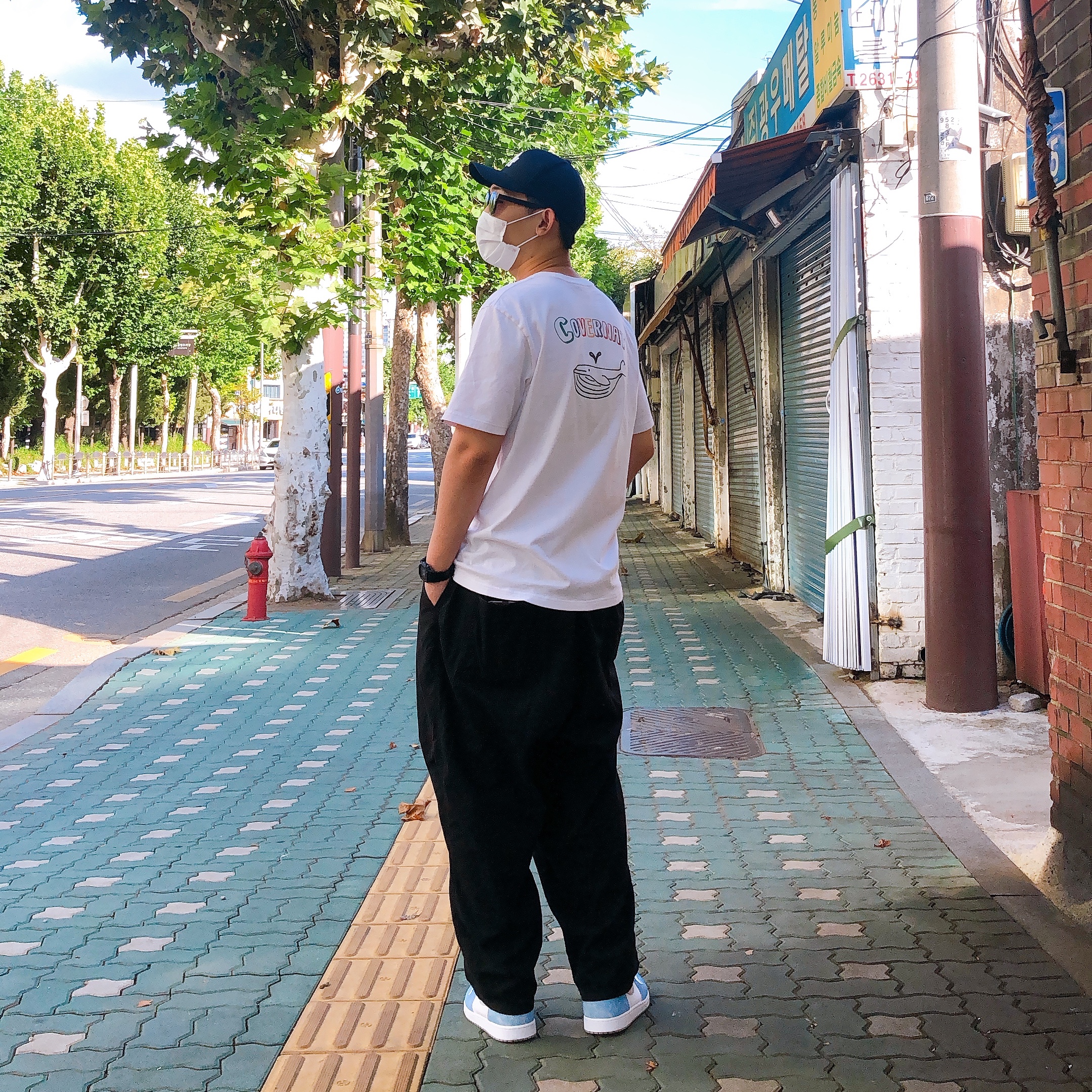 Jordan 1 Retro High OG Hyper Royal 착용 스타일
