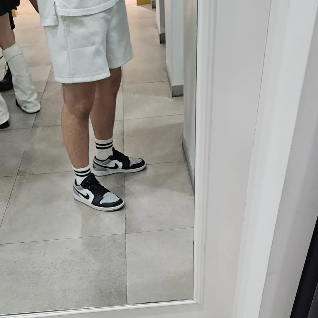Jordan 1 Low Light Smoke Grey Black 착용 스타일
