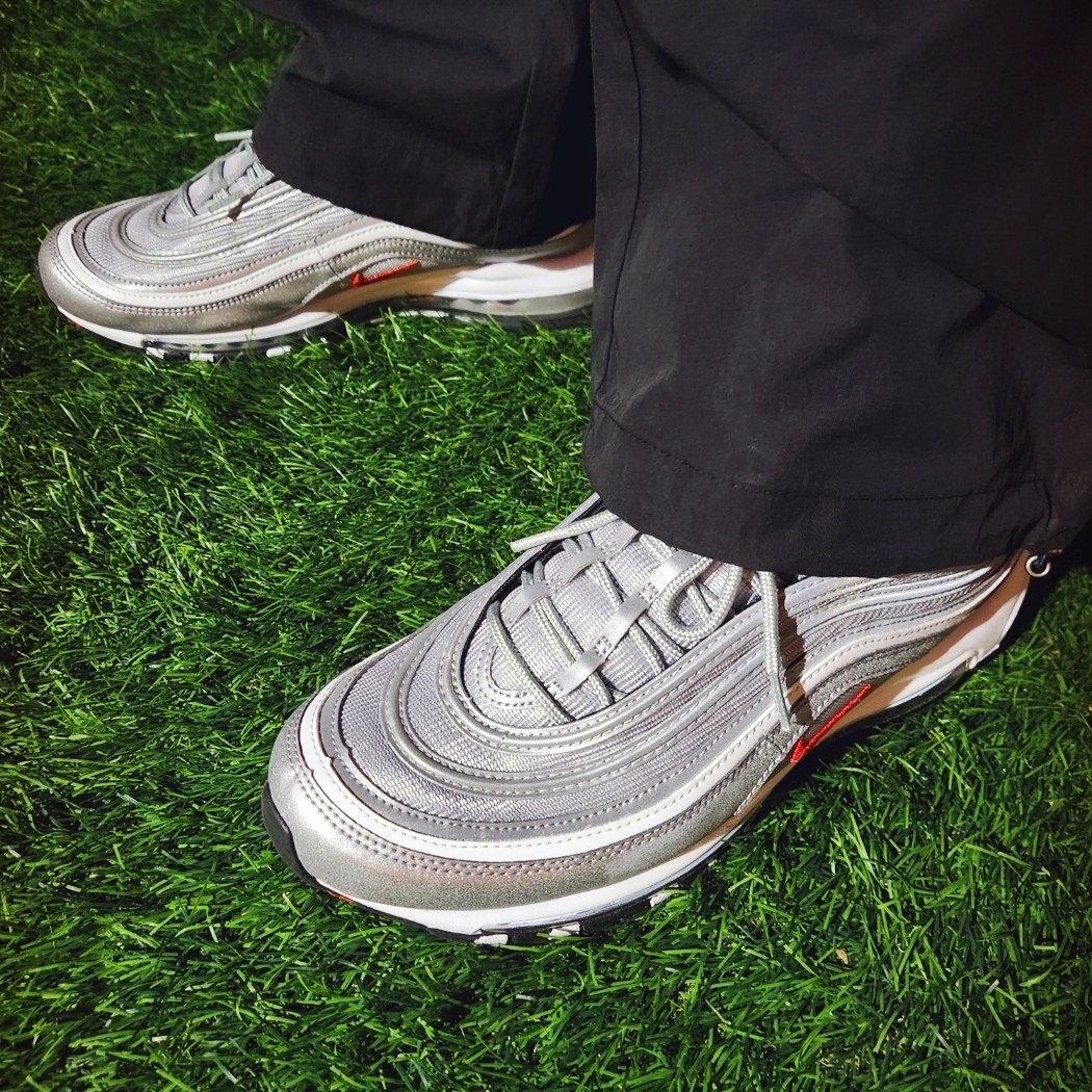 Nike Air Max 97 OG Silver Bullet 2022 착용 스타일 - 4
