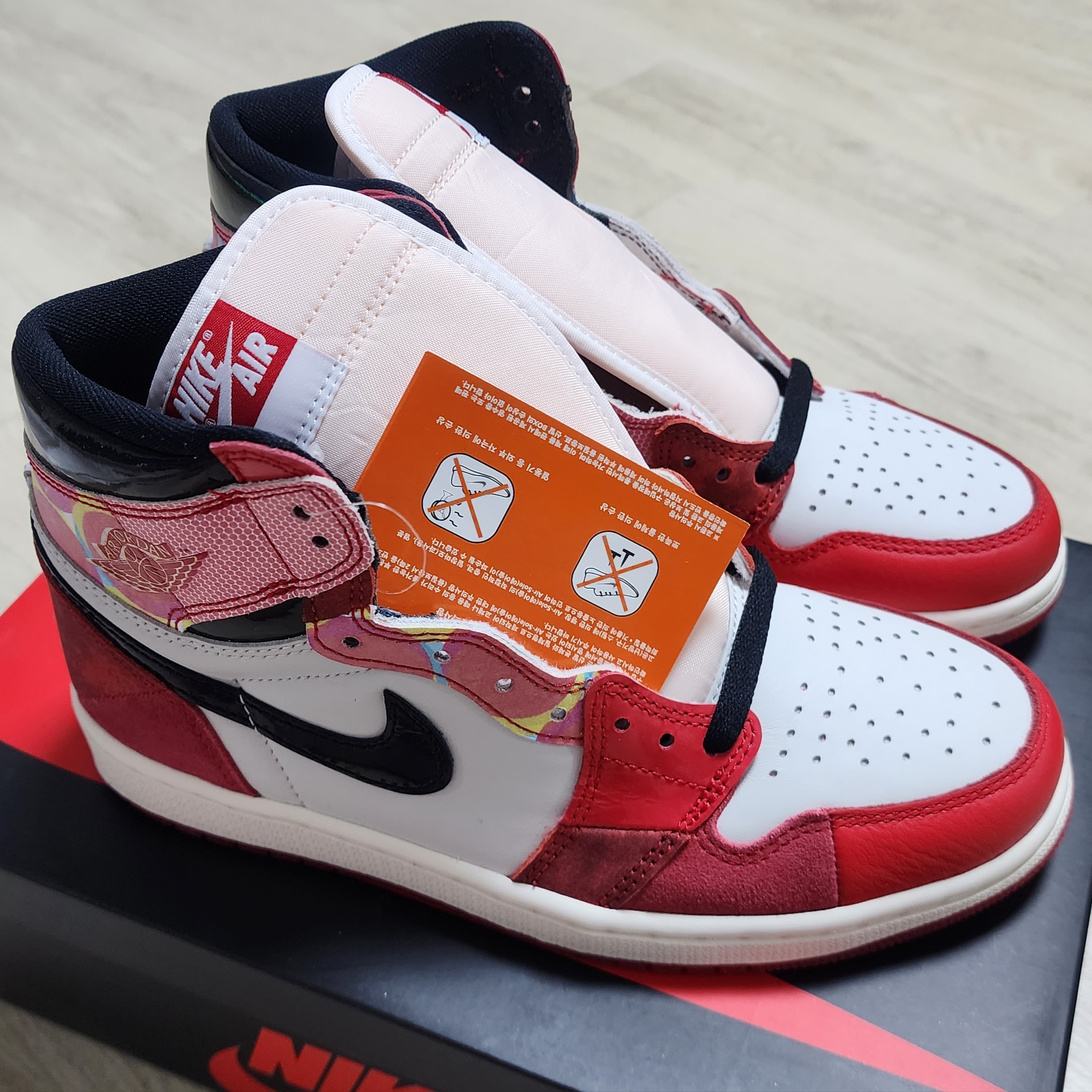 Jordan 1 Retro High Spider-Man Next Chapter 착용 스타일
