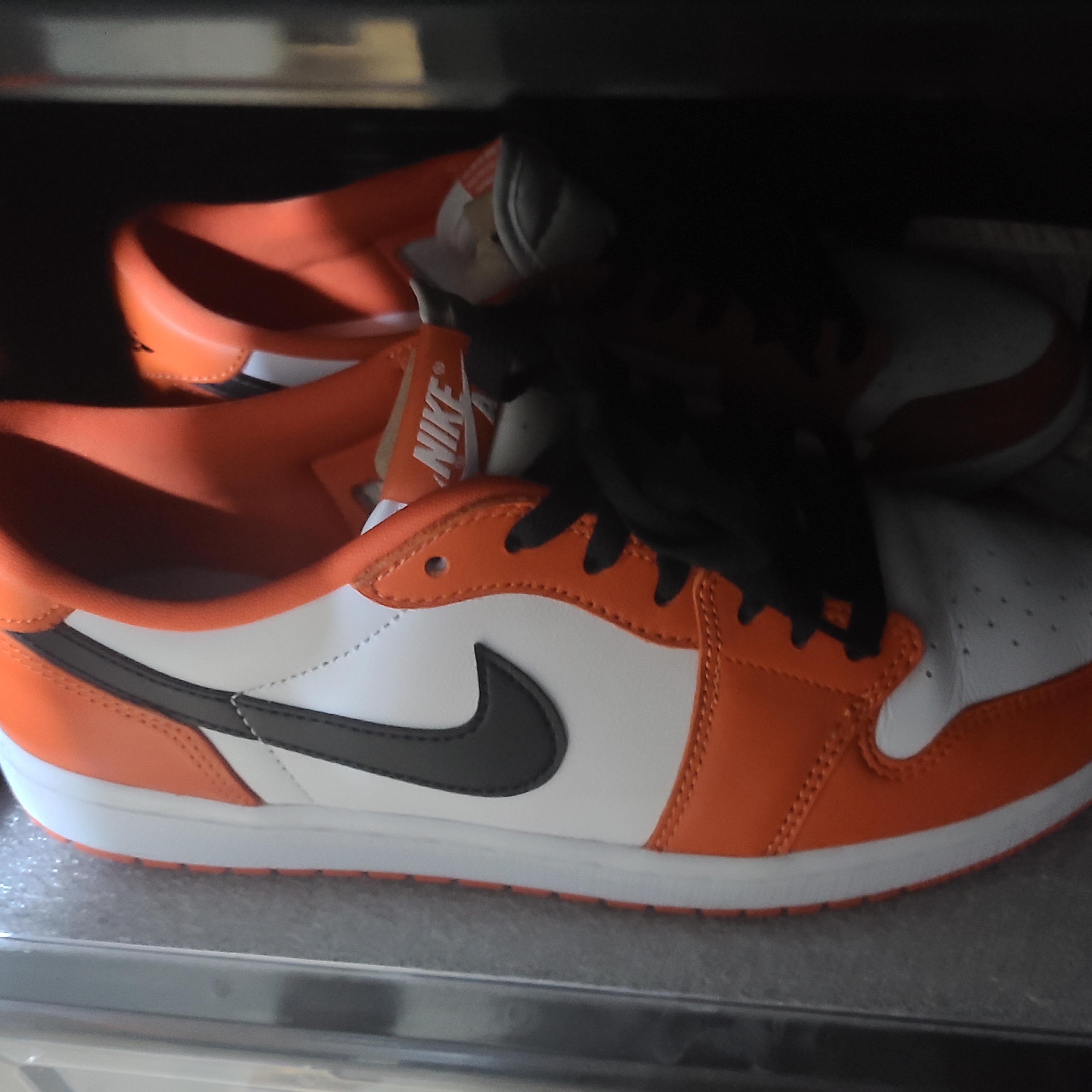Jordan 1 Low OG Starfish 착용 스타일