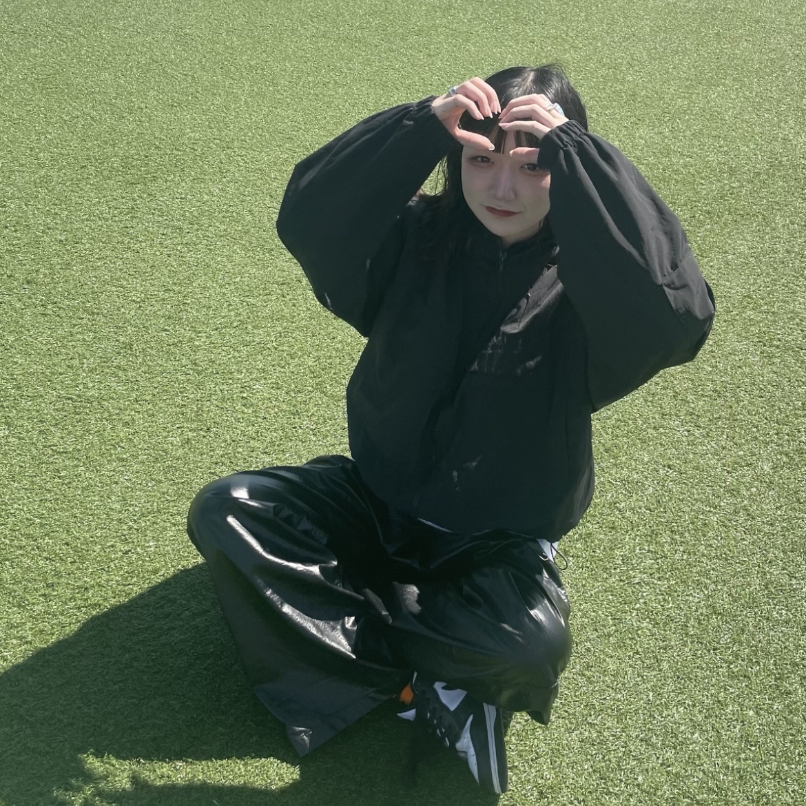 나이키 덩크 로우 레트로 블랙, (W) 나이키 덩크 로우 블랙 착용 스타일 - 4
