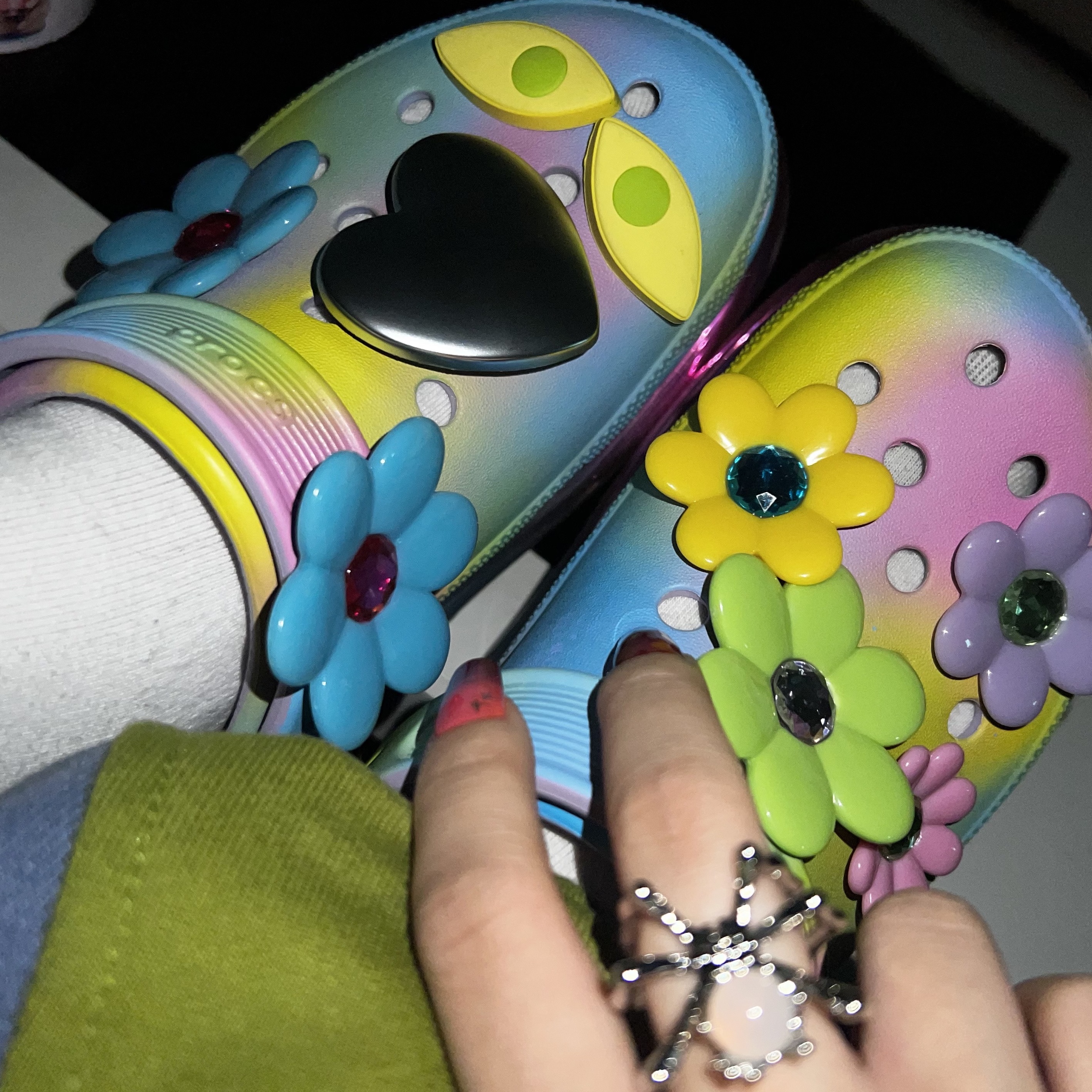 Crocs x Lazy Oaf Mega Crush Clog Multi 착용 스타일