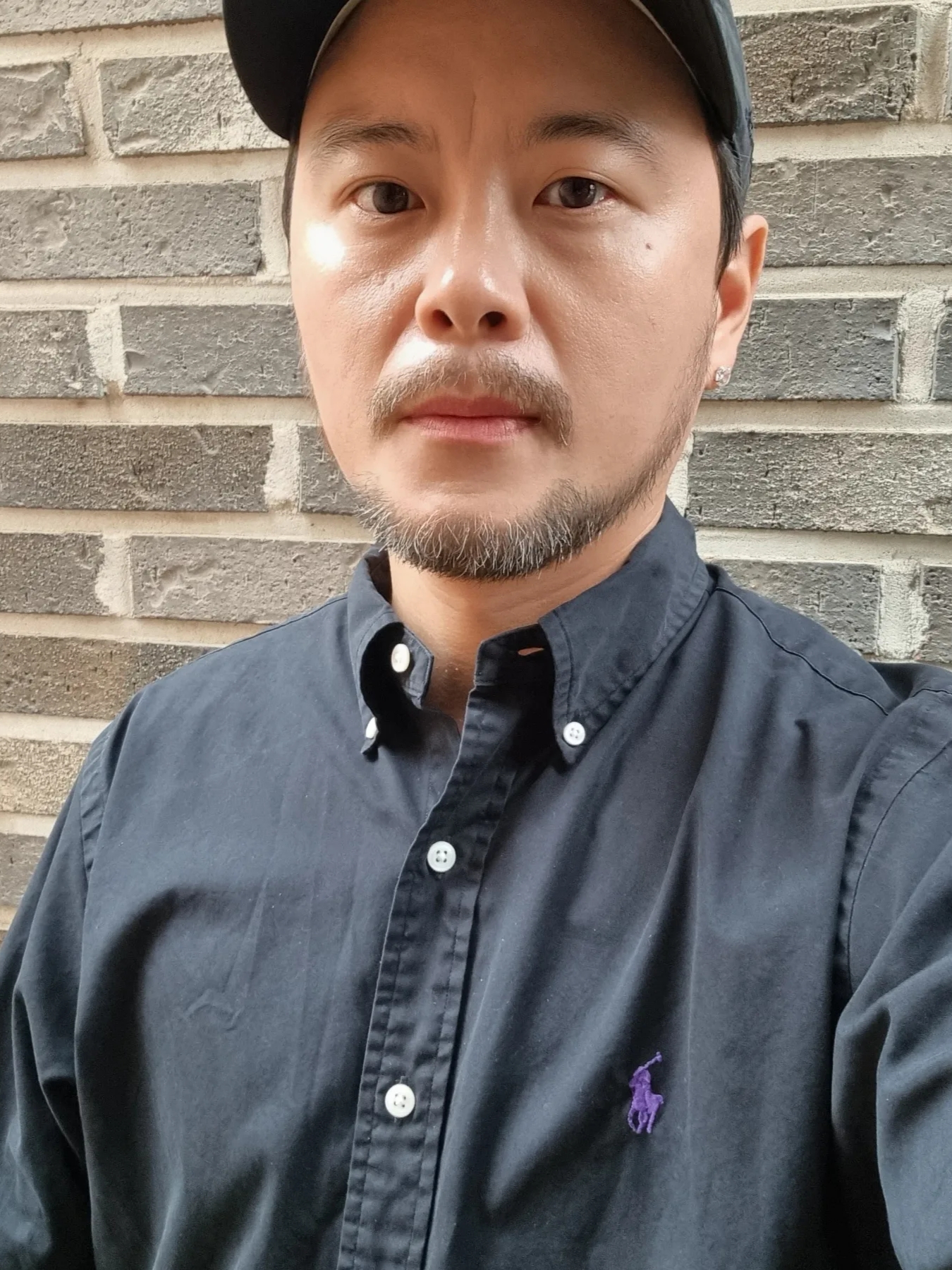 Prada Raffia Tote Bag Black, Nike x Fear of God Air Fear of God Moccasin Black 착용 스타일 - 1
