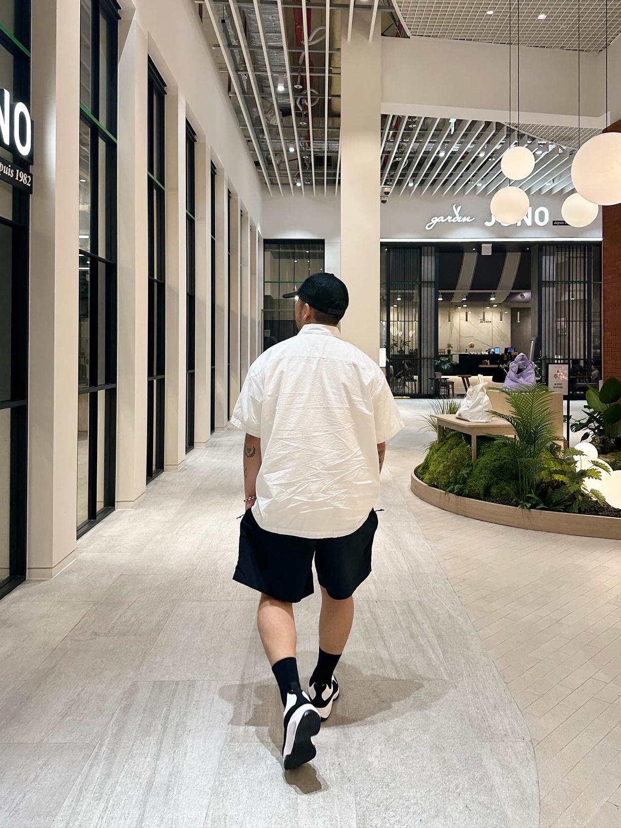 Nike x Comme des Garcons Homme Plus Air Max Sunder SP White Black, Nike NRG ACG Trail Shorts Black Dark Smoke Grey - Asia 착용 스타일 - 5
