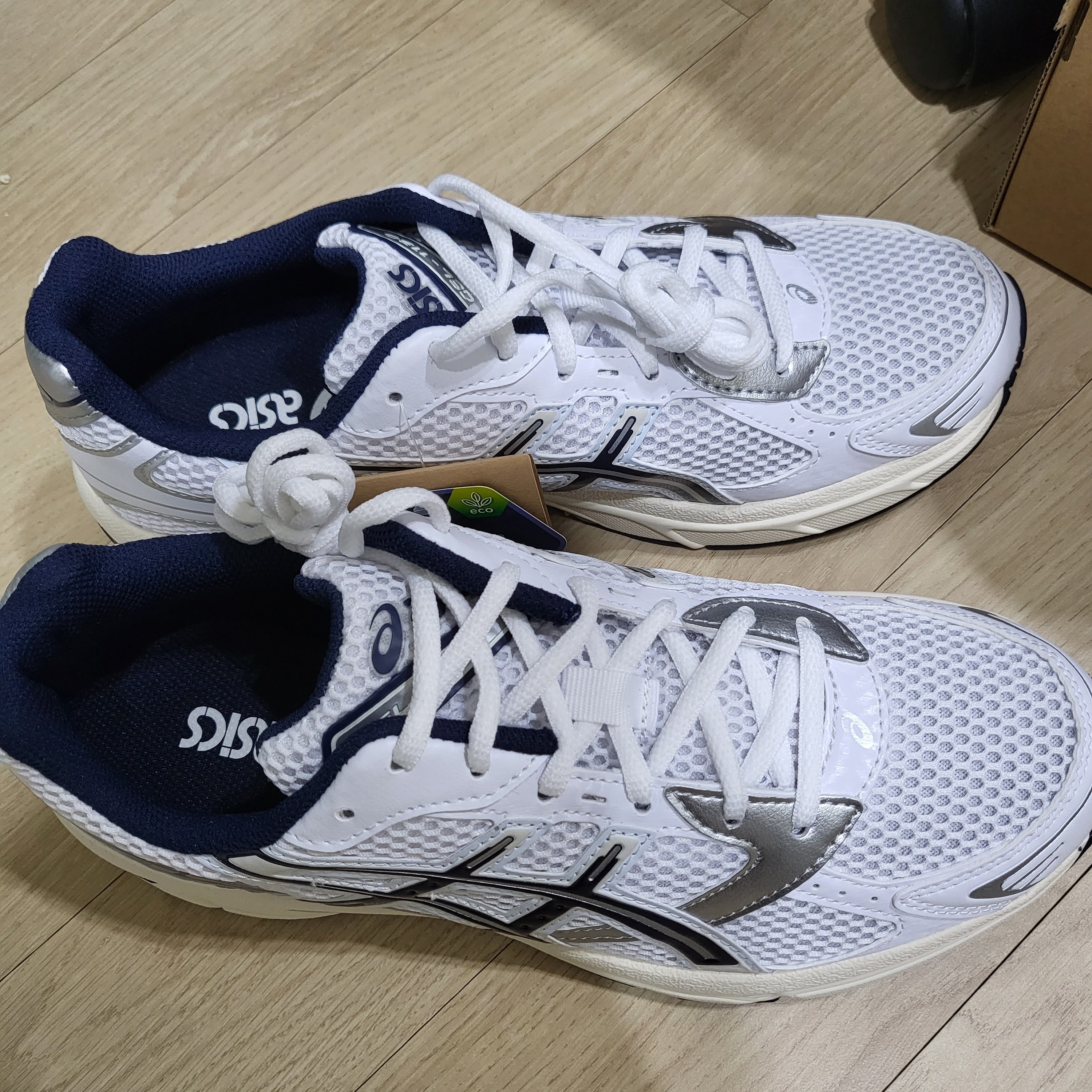 (W) Asics Gel-1130 White Midnight, Asics Gel-1130 Oyster Grey Pure Silver 착용 스타일 - 1