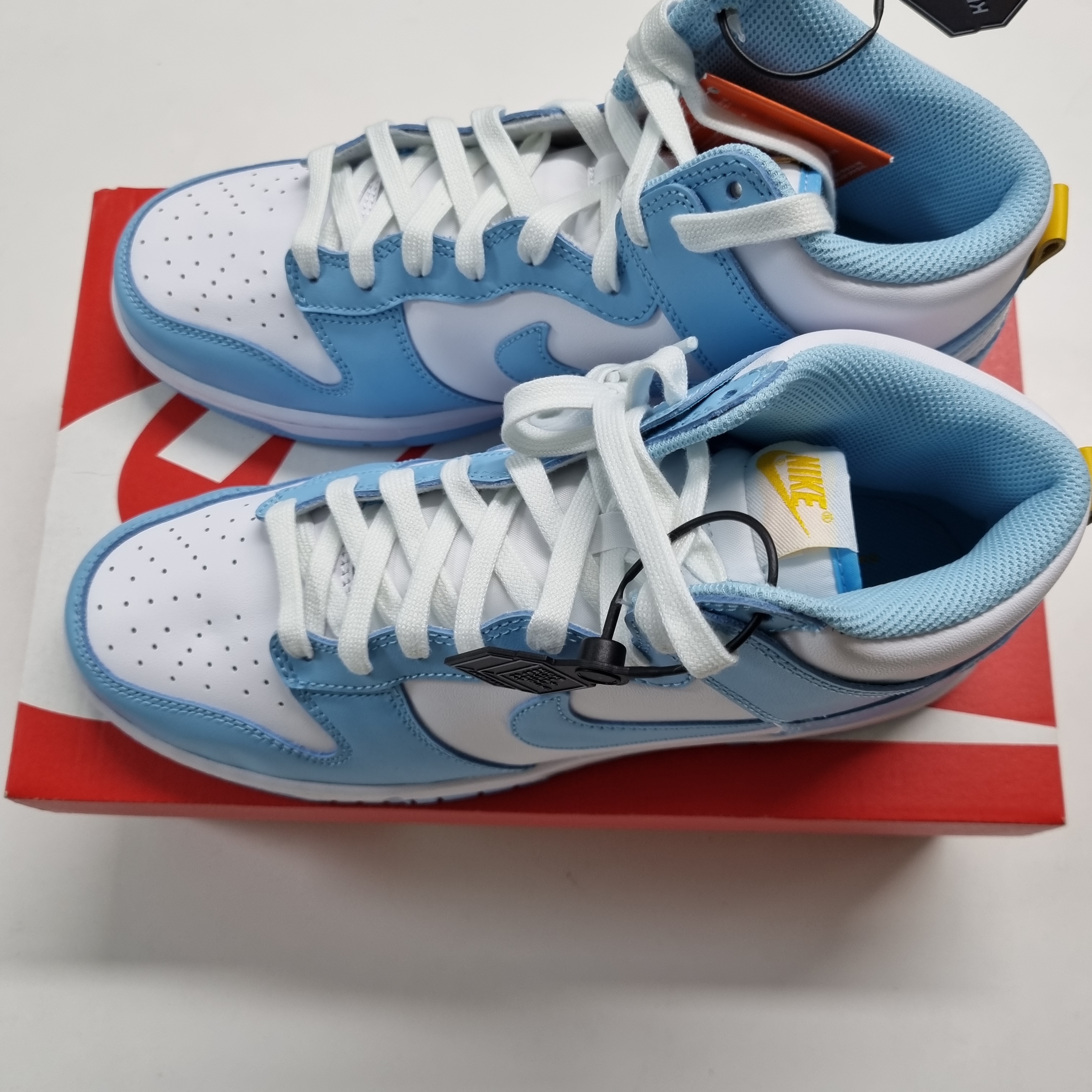 Nike Dunk High Retro Blue Chill 착용 스타일 - 2