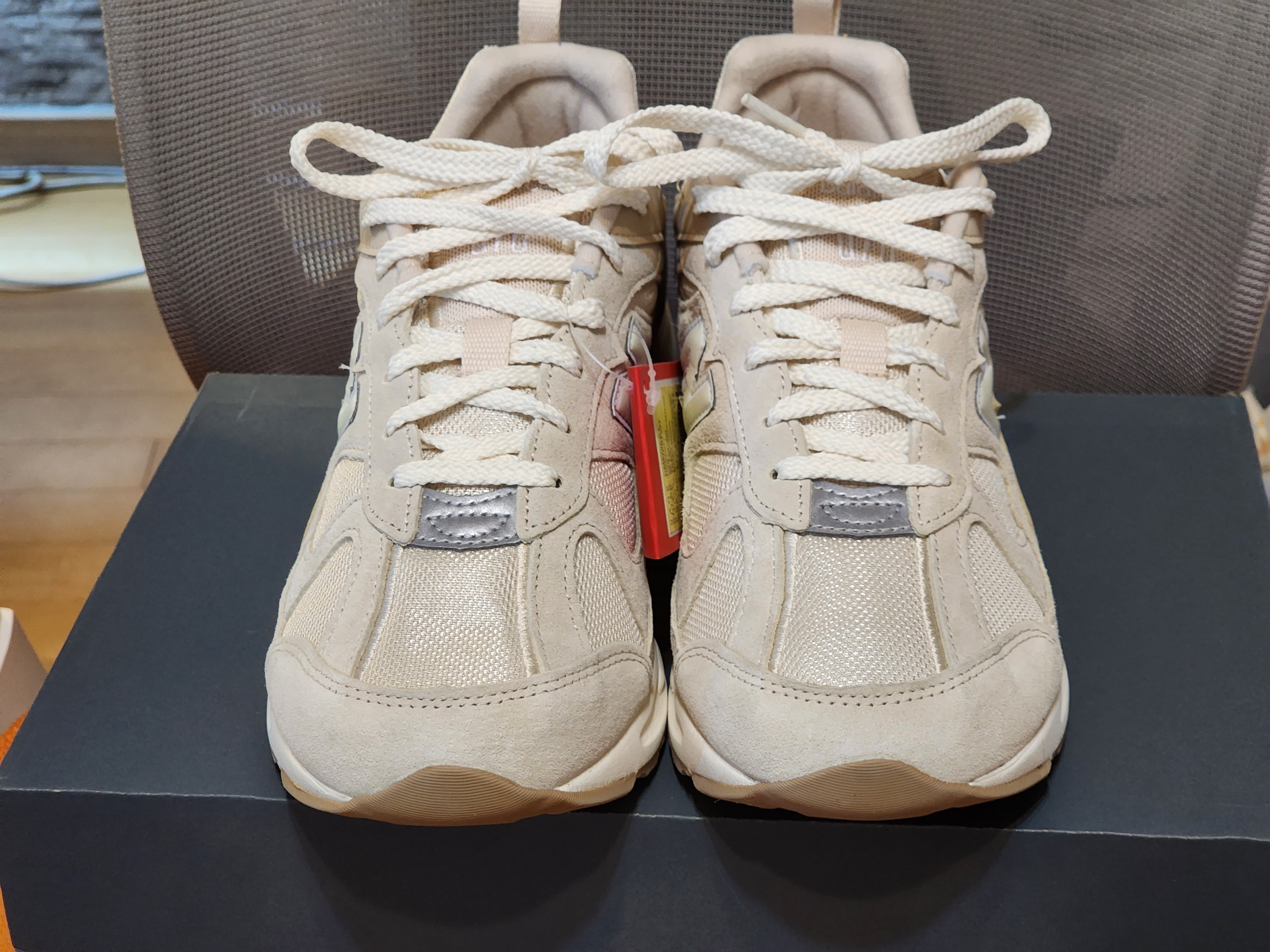 New Balance 878 Beige Ivory 착용 스타일 - 2