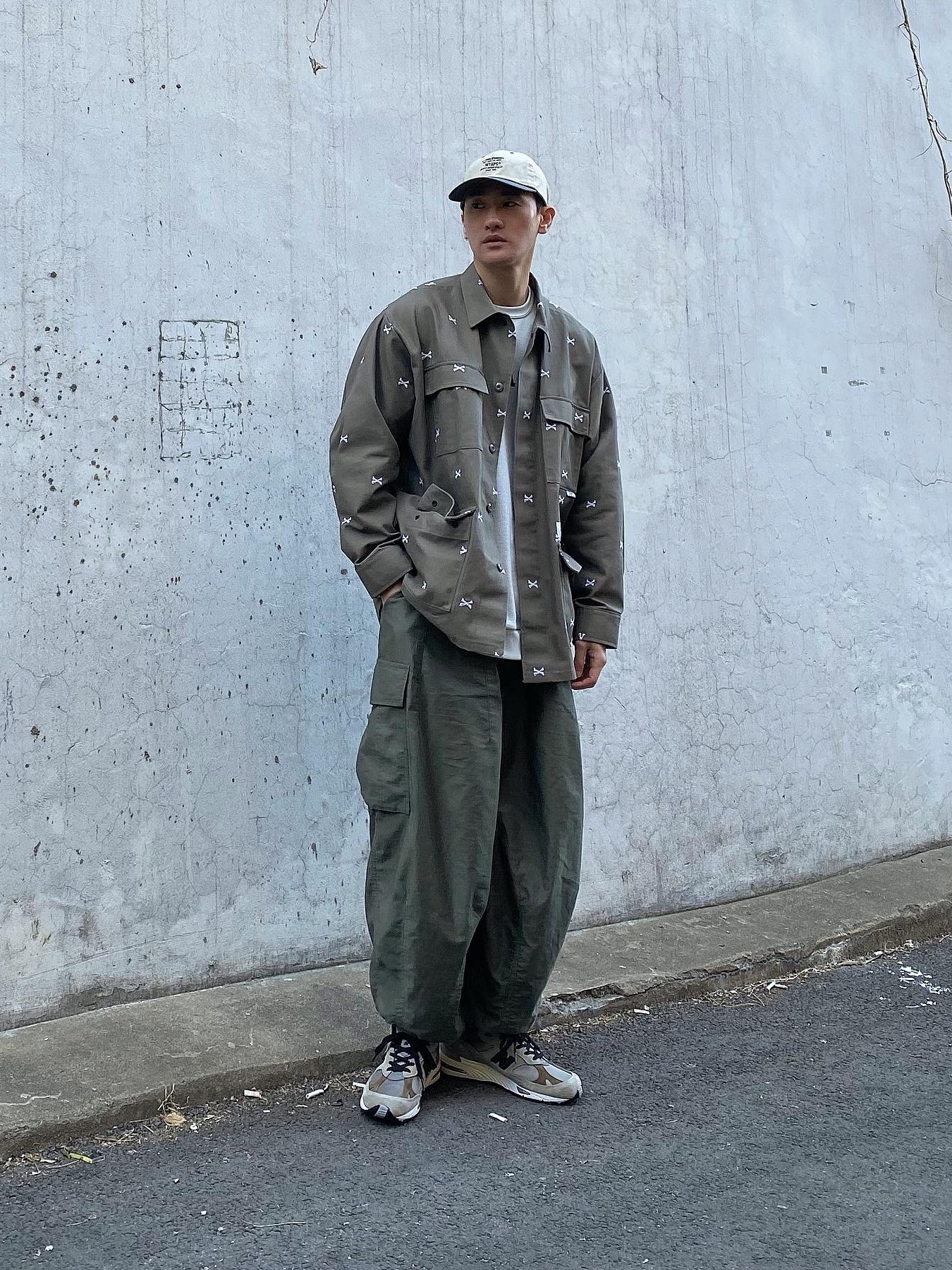 New Balance x JJJJound 991 Made in UK Grey 착용 스타일 - 2