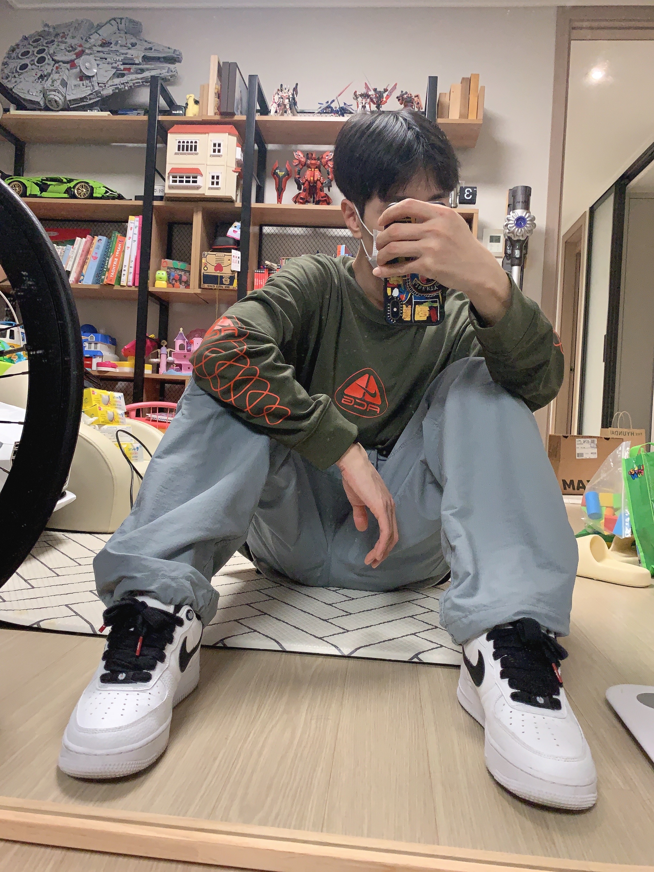 Nike NRG ACG Seasonal Lungs Long Sleeve T-Shirt Cargo Khaki - US/EU, Nike Air Force 1 '07 White Black 착용 스타일 - 1