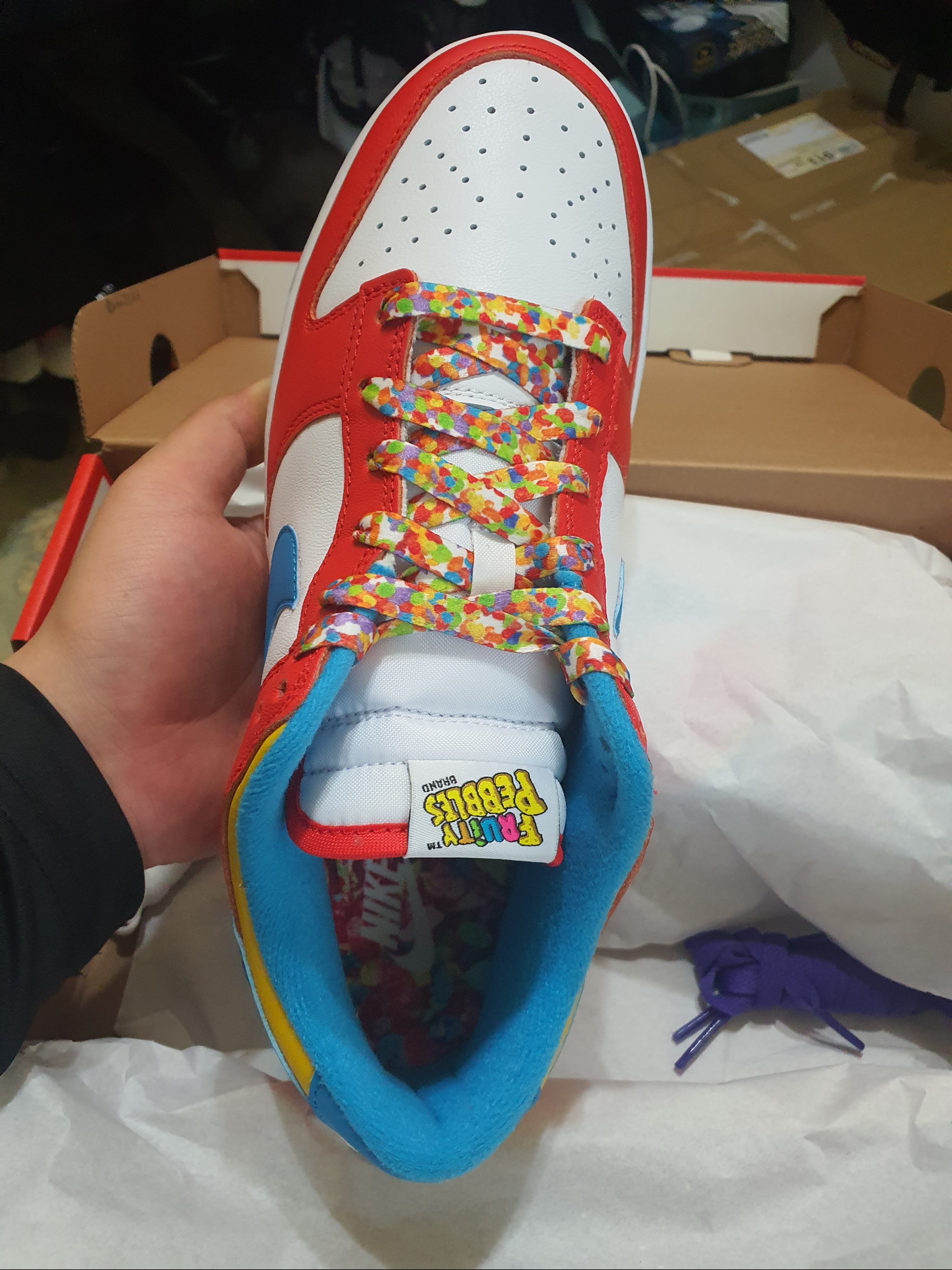 Nike x LeBron James x Fruity Pebbles Dunk Low QS Habanero Red 착용 스타일