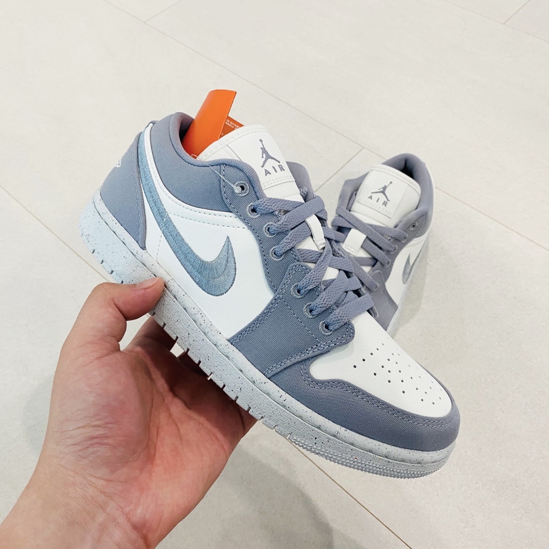 (W) Jordan 1 Low SE Light Steel Grey 착용 스타일 - 2